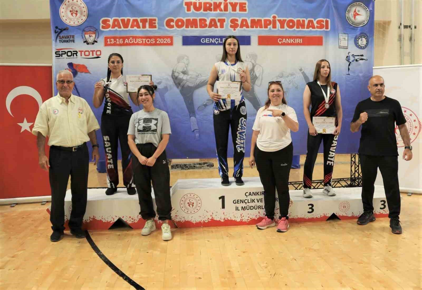 KÜTAHYA’NIN GURURU ELİF KAYA, MİLLİ TAKIM YOLUNDA
