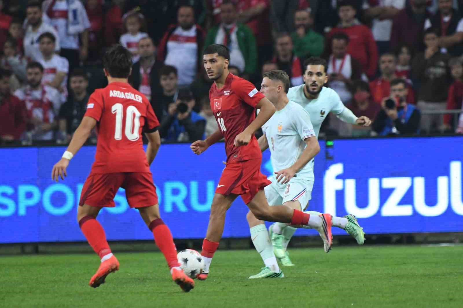 TÜRKİYE A MİLLİ FUTBOL TAKIMI, UEFA ULUSLAR A LİGİ 1. GRUP İLK MAÇINDA KOCAELİ'NDE FRANSA'YA 1-0 MAĞLUP OLDU.
