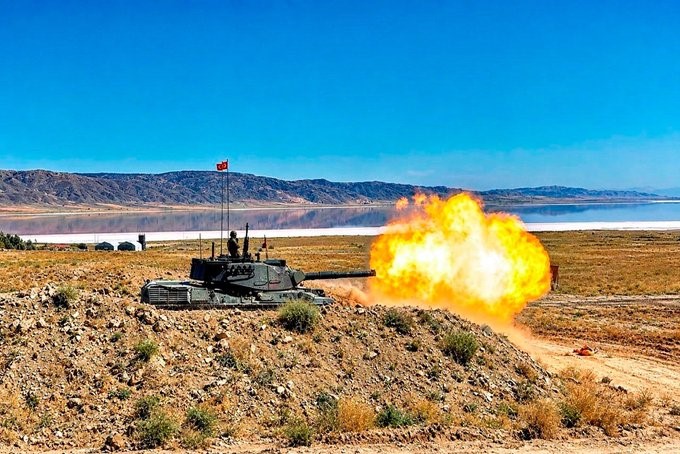 ANKARA’NIN ŞEREFLİKOÇHİSAR İLÇESİNDE "UYGULAMALI TAKTİK EĞİTİMLERİ VE TANK TOPU ATIŞLARI" İCRA EDİLDİ.