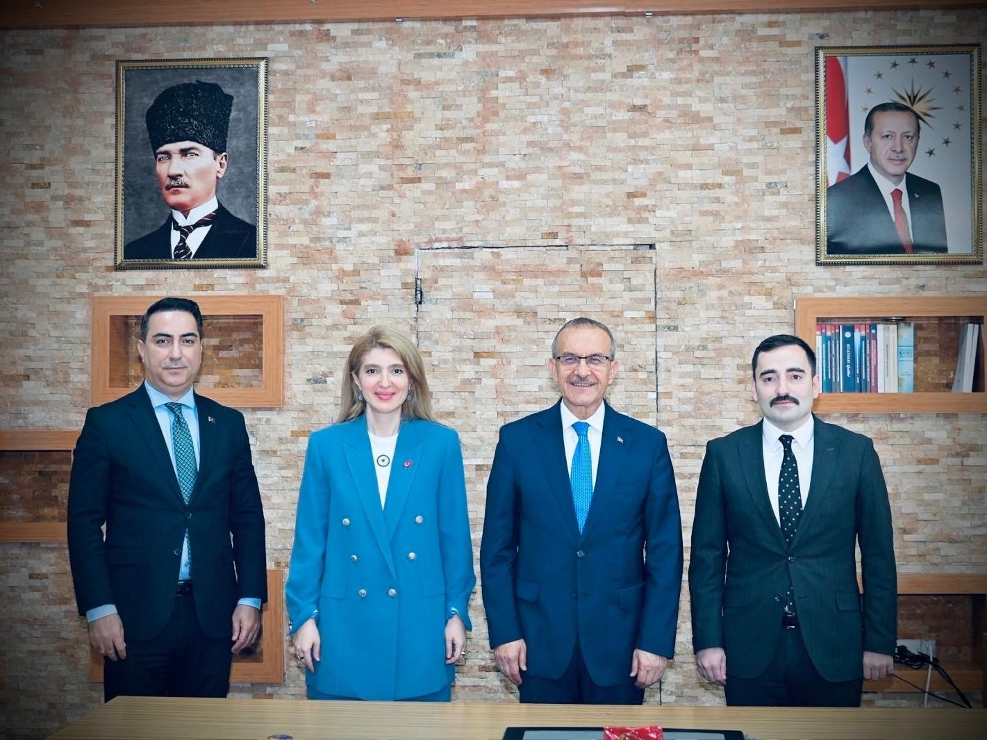 MALATYA VALİSİ SEDDAR YAVUZ, AK PARTİ MALATYA MİLLETVEKİLİ İNANÇ SİRAÇ KARA ÖLMEZTOPRAK VE BÜYÜKŞEHİR BELEDİYE BAŞKANI SAMİ ER, DOĞANYOL’DA BİR DİZİ ZİYARET VE İNCELEME GERÇEKLEŞTİRDİ.