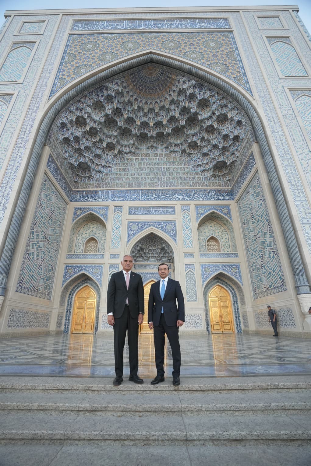 TÜRKİYE İLE ÖZBEKİSTAN ARASINDA KÖKLÜ KÜLTÜREL BAĞLARI YENİ ÇALIŞMALARLA GÜÇLENDİRMEK İÇİN ‘KÜLTÜR ALANINDA İŞ BİRLİĞİ MUTABAKAT ZAPTI’ İMZALANDI.
