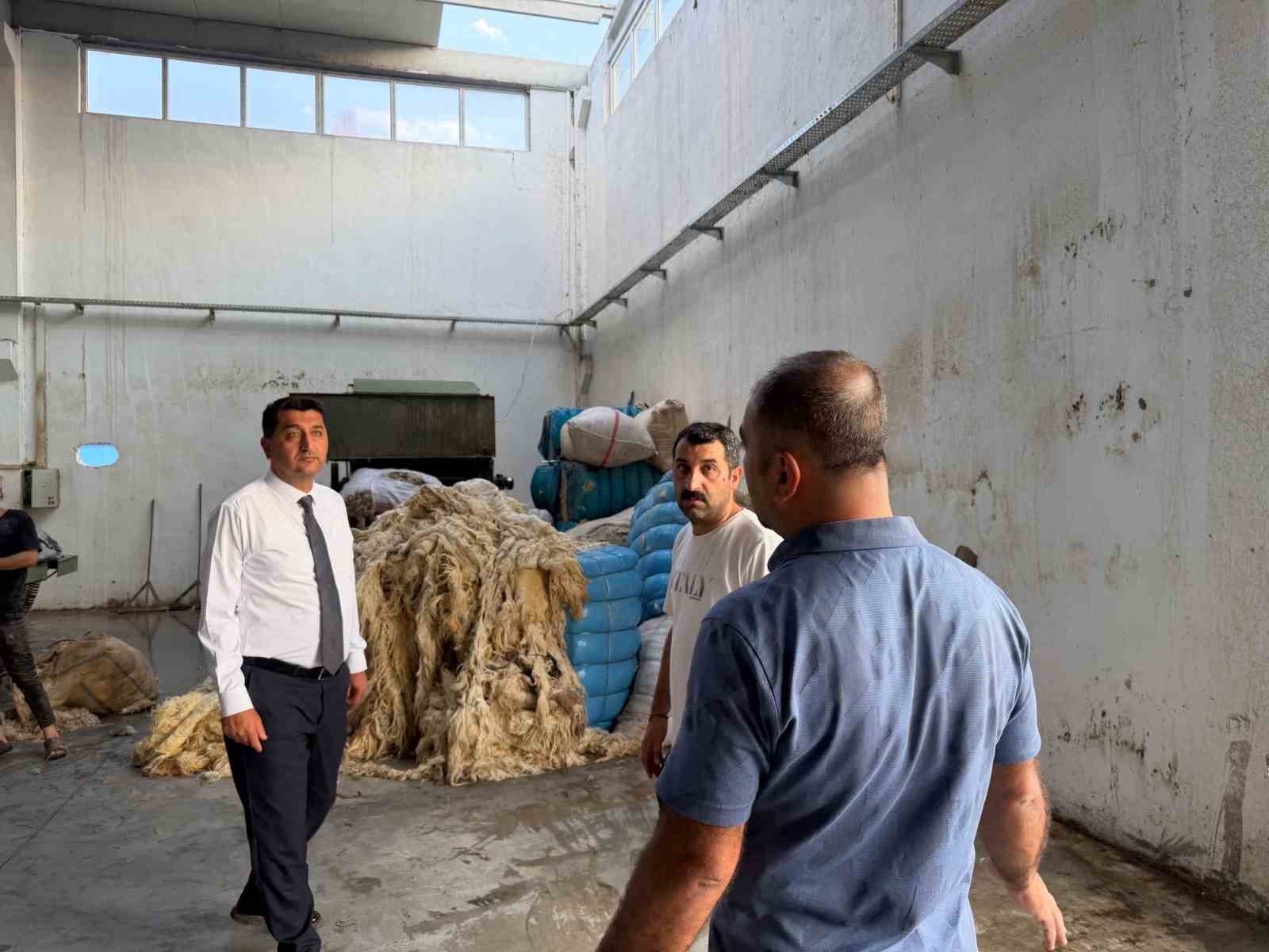 MTSO BAŞKAN ADAYI BOYRAZ'DAN FIRTINADAN ETKİLENEN OSB'YE ZİYARET