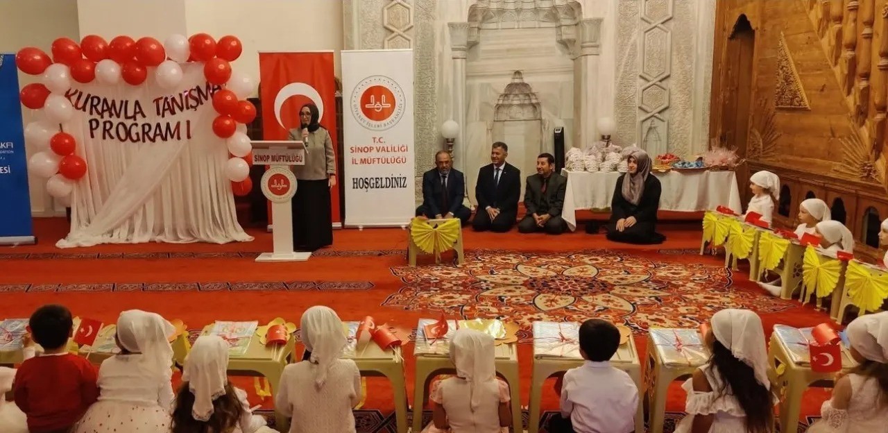 SİNOP’TA  4-6 YAŞ GRUBU KUR'AN KURSU ÖĞRENCİLERİNE YÖNELİK "KUR'AN İLE TANIŞMA PROGRAMI" DÜZENLENDİ.