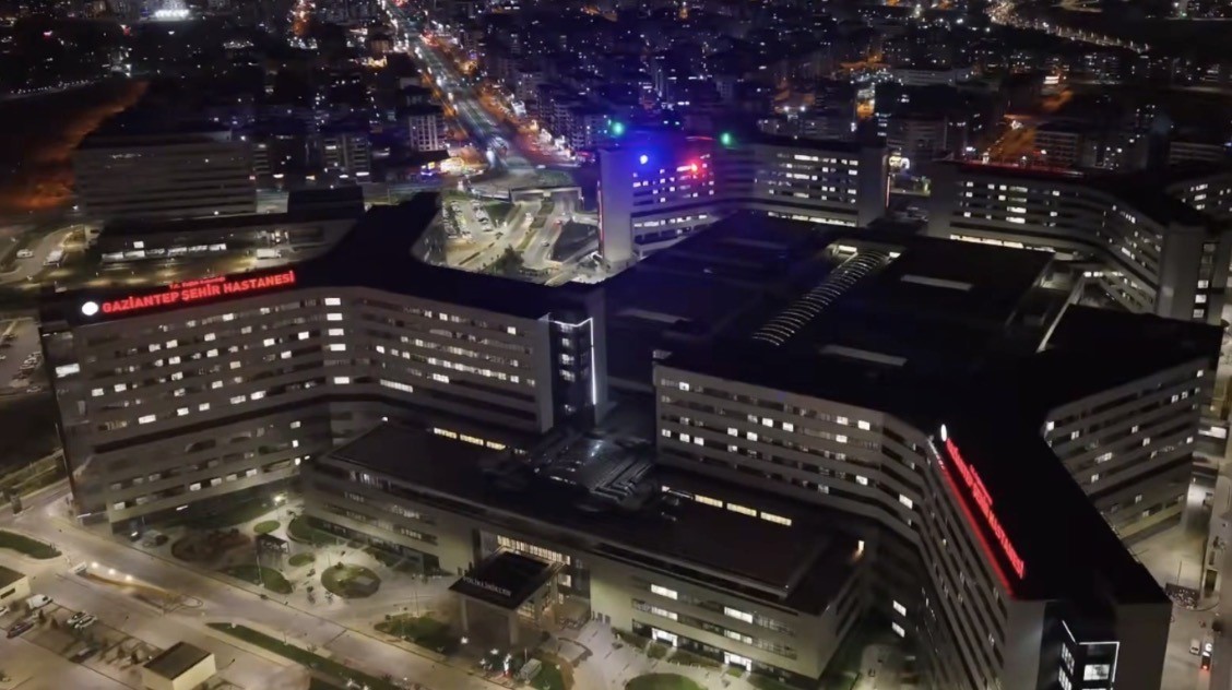 GAZİANTEP’TE KENTİN HUZUR VE GÜVENİ İÇİN SON TEKNOLOJİ 36 ADET DRON İLE HAVADAN DENETİM YAPILIYOR.