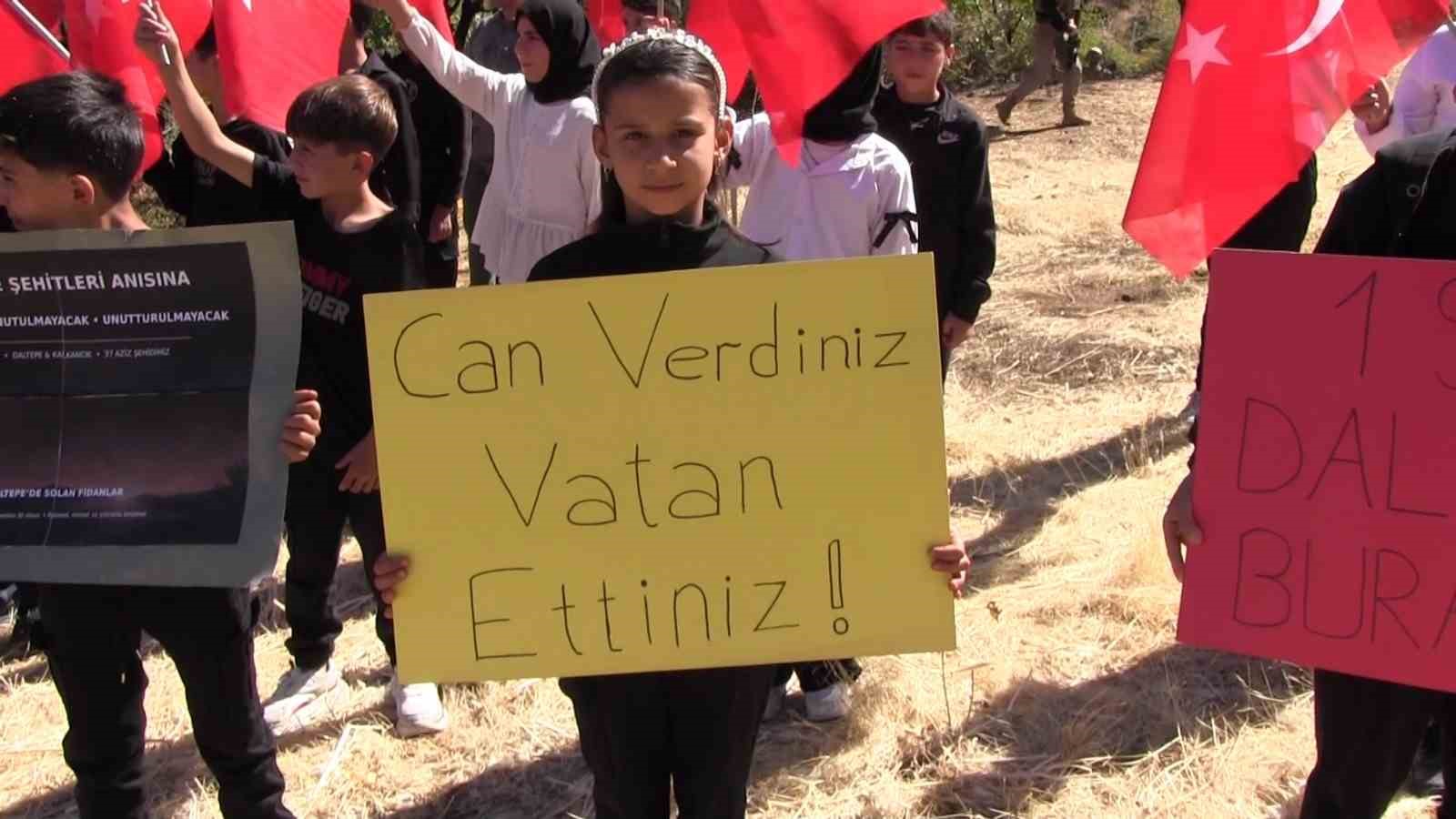 SİİRT’TE TERÖR ÖRGÜTÜ PKK'NIN KATLETTİĞİ 37 MASUM KURBAN TÖRENLE ANILDI