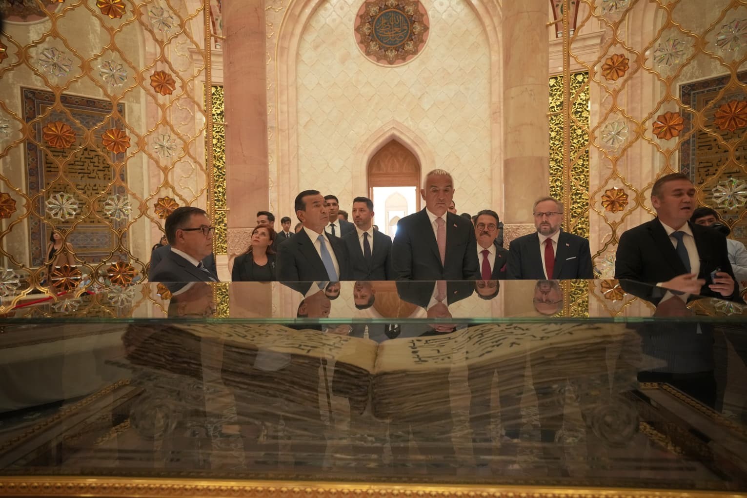 TÜRKİYE İLE ÖZBEKİSTAN ARASINDA KÖKLÜ KÜLTÜREL BAĞLARI YENİ ÇALIŞMALARLA GÜÇLENDİRMEK İÇİN ‘KÜLTÜR ALANINDA İŞ BİRLİĞİ MUTABAKAT ZAPTI’ İMZALANDI.