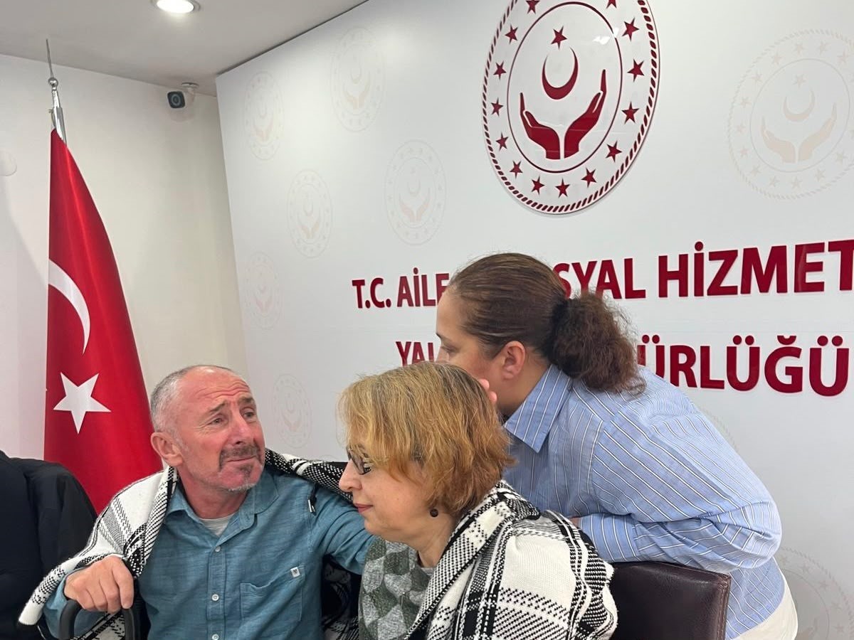 YALOVA’DA AFET VE ACİL DURUMLAR SONRASINDA SUNULACAK PSİKOSOSYAL DESTEK HİZMETLERİNİN NİTELİĞİNİN ARTIRILMASI VE MÜDAHALE KAPASİTESİNİN GÜÇLENDİRİLMESİ AMACIYLA PERSONELE YÖNELİK "AFET VE ACİL DURUMLARDA PSİKOLOJİK İLK YARDIM EĞİTİMİ" DÜZENLENDİ.