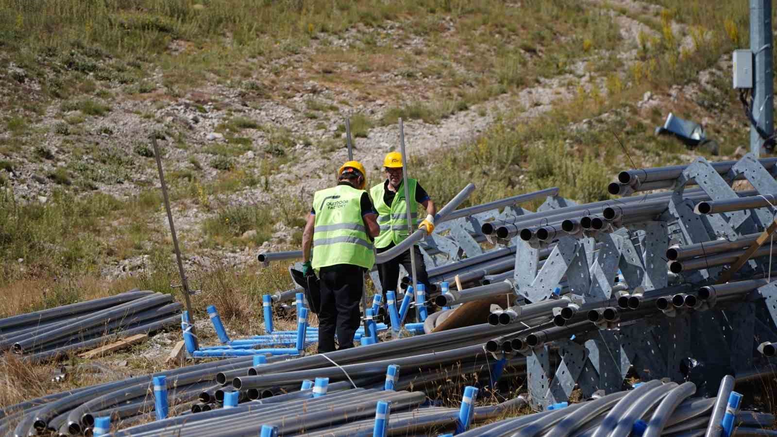 KAYSERİ BÜYÜKŞEHİR BELEDİYESİ’NİN ERCİYES KAYAK MERKEZİ’Nİ DÖRT MEVSİM TURİZMİN GÜÇLÜ MERKEZLERİNDEN BİRİ HALİNE GETİRME VİZYONU İSTİKAMETİNDE HAYATA GEÇİRİLEN DAĞ KIZAĞI PROJESİNDE ÇALIŞMALAR BAŞLADI.