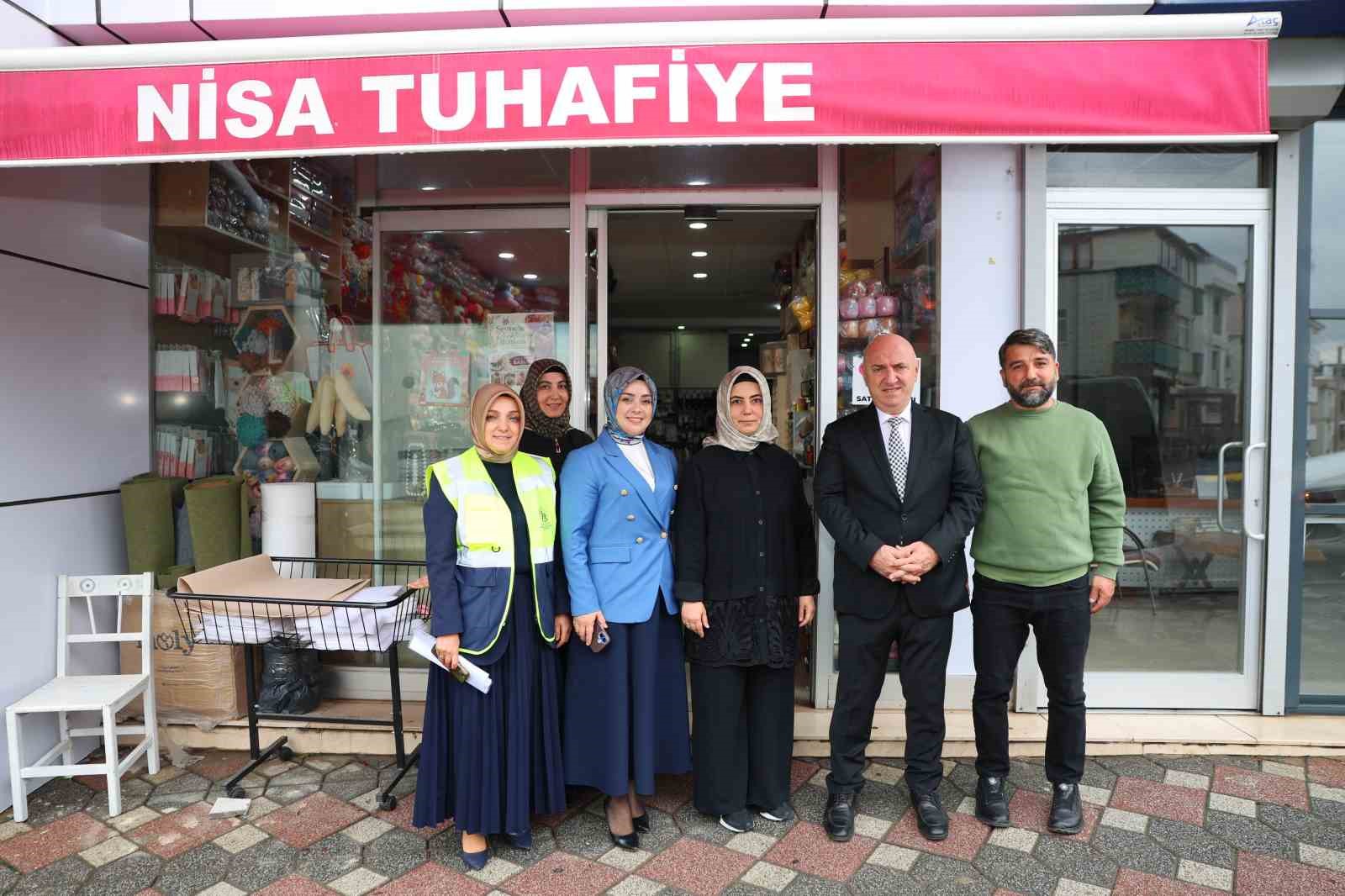 DARICA'DA KENDİ İŞİNİ KURARAK ÇALIŞMA HAYATINA KATILAN KADIN ESNAFA YÖNELİK DESTEK VE İSTİŞARE PROGRAMI HAYATA GEÇİRİLDİ.