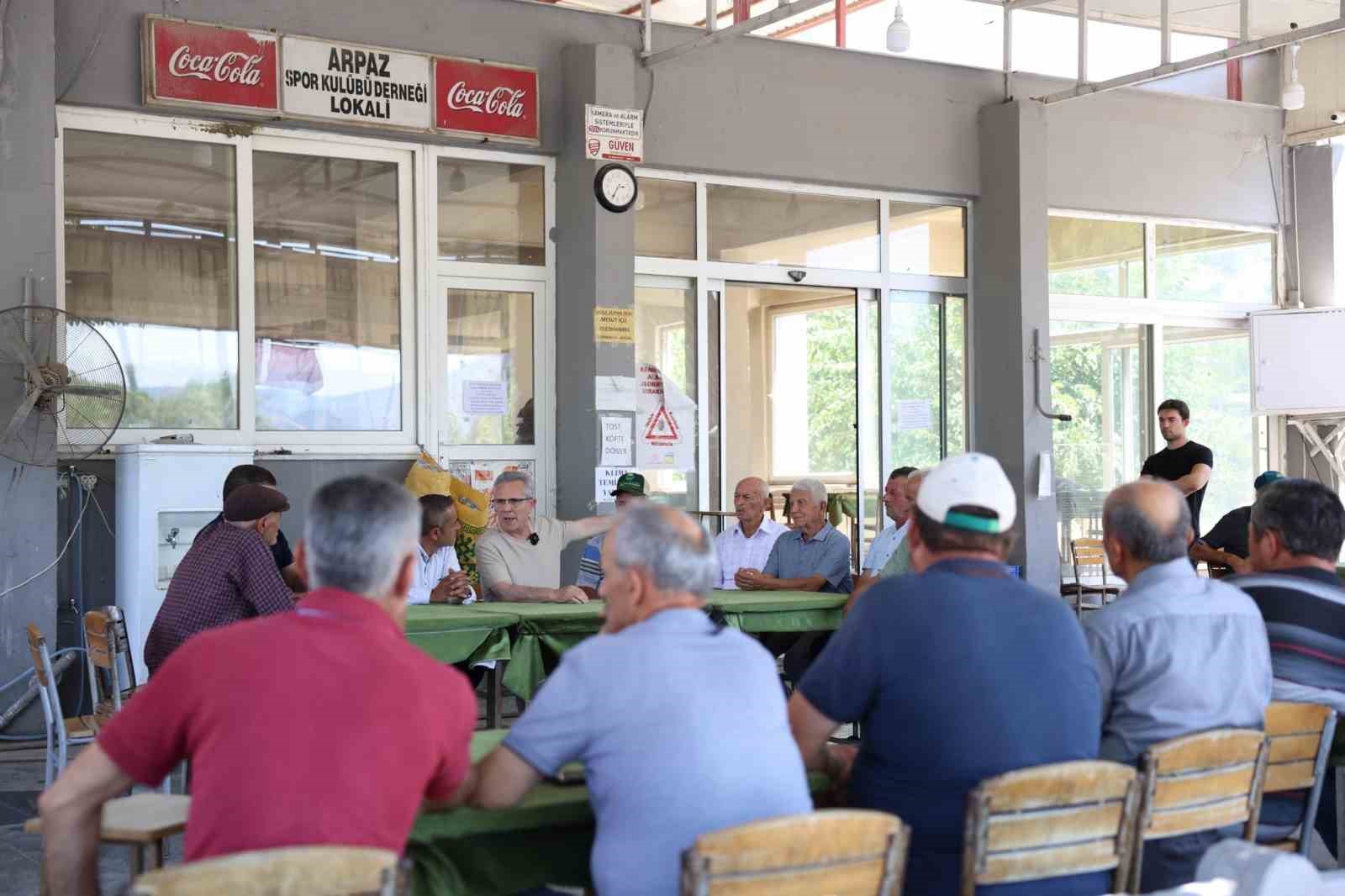 NAZİLLİ BELEDİYE BAŞKANI DR. ERTUĞRUL TETİK, VATANDAŞ ODAKLI BELEDİYECİLİK ANLAYIŞI DOĞRULTUSUNDA SAHA ÇALIŞMALARINI ARALIKSIZ SÜRDÜRÜYOR. BAŞKAN TETİK, 2026 YILININ İLK 8 AYINDA MAHALLE VE HALK BULUŞMALARI, ESNAF ZİYARETLERİ, ÇARŞI VE PAZAR GEZİLERİ İLE MAKAM GÖRÜŞMELERİ KAPSAMINDA TOPLAM 13 BİN 480 VATANDAŞLA BİREBİR GÖRÜŞEREK TALEP, ÖNERİ VE SORUNLARINI DİNLEDİ.
