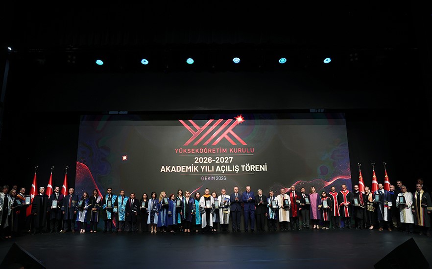 PROGRAM, 2026 YILI YÖK ÜSTÜN BAŞARI ÖDÜLLERİNİN TAKDİMİ VE HATIRA FOTOĞRAFI ÇEKİMİ İLE SON BULDU.