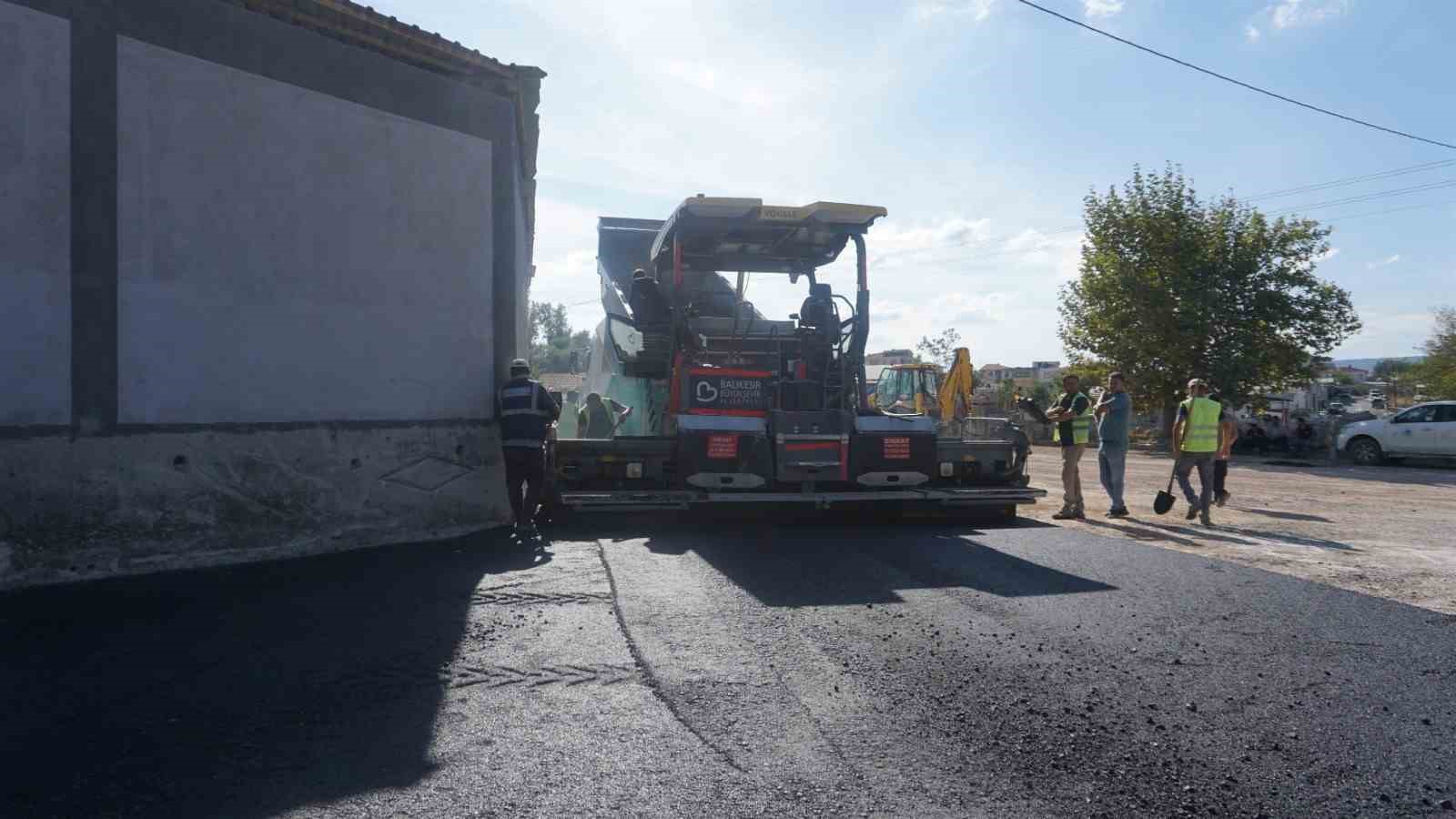 AHMET AKIN’DAN İVRİNDİ’NİN YOLLARINA MODERN DOKUNUŞ