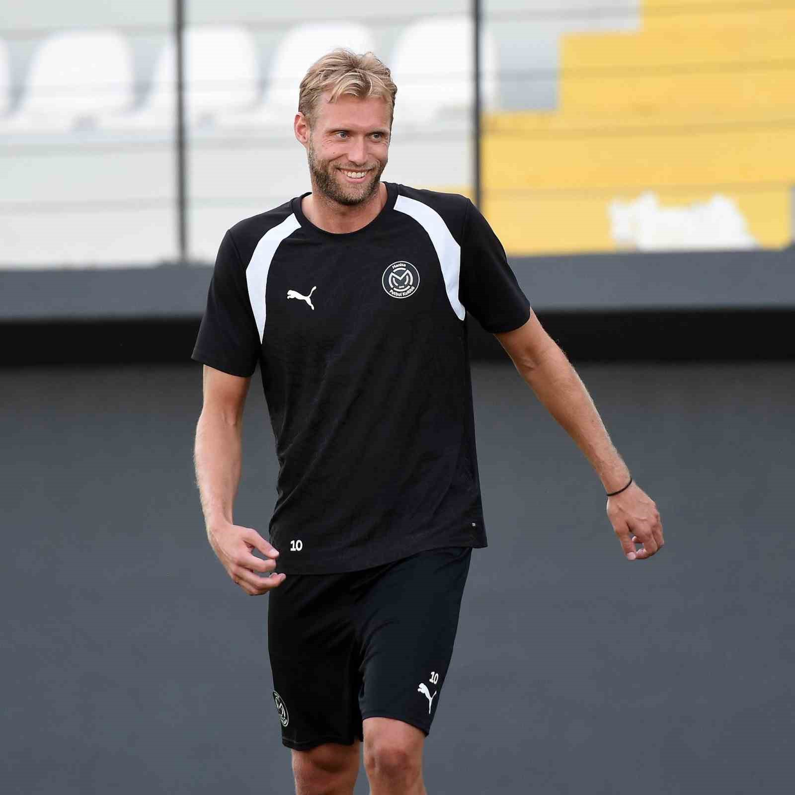 MANİSA FUTBOL KULÜBÜ, TRENDYOL 1. LİG’İN 3. HAFTASINDA DEPLASMANDA EKENLER BETON SİVASSPOR İLE OYNAYACAĞI KARŞILAŞMANIN HAZIRLIKLARINA BAŞLADI.