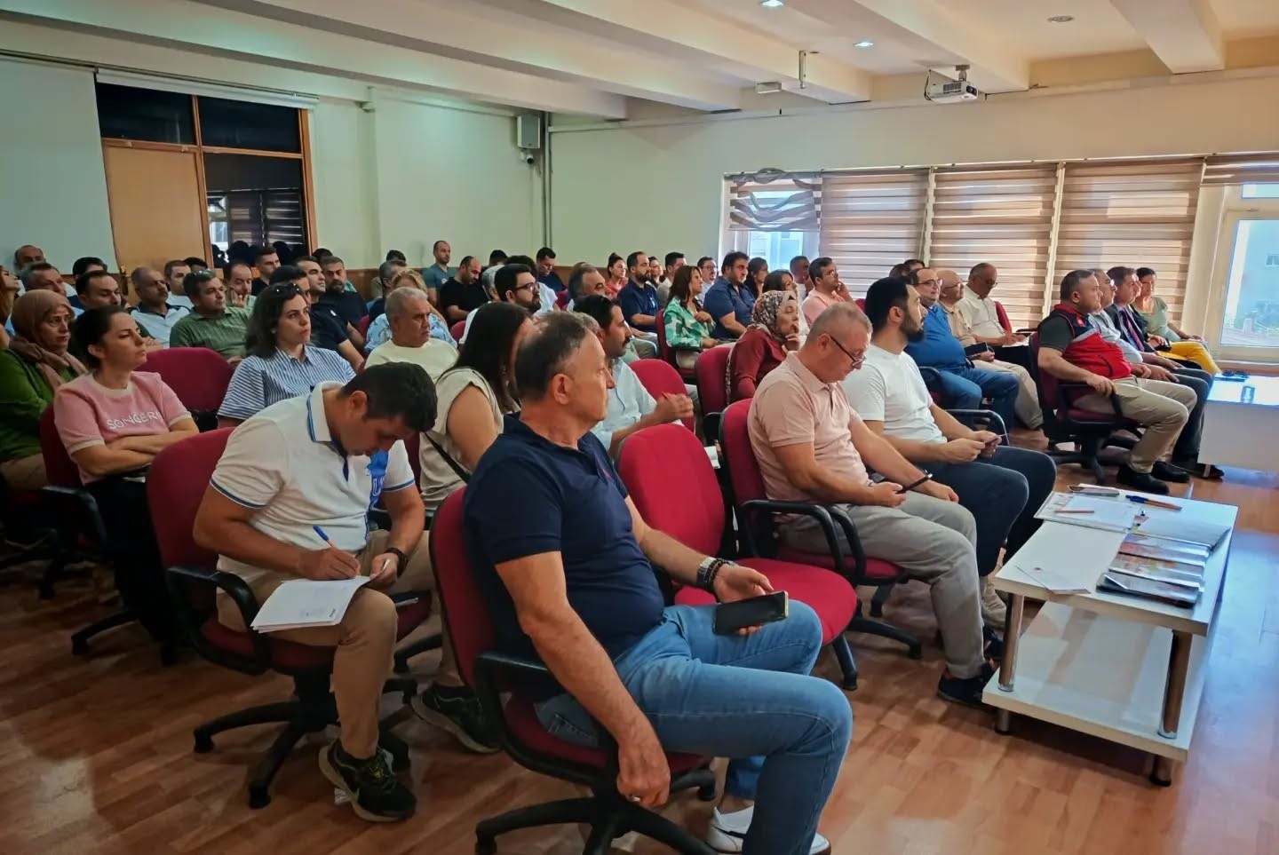 AYDIN İL TARIM VE ORMAN MÜDÜRLÜĞÜ PERSONELİNE YÖNELİK AFET VE YANGIN FARKINDALIK EĞİTİMİ GERÇEKLEŞTİRİLDİ.