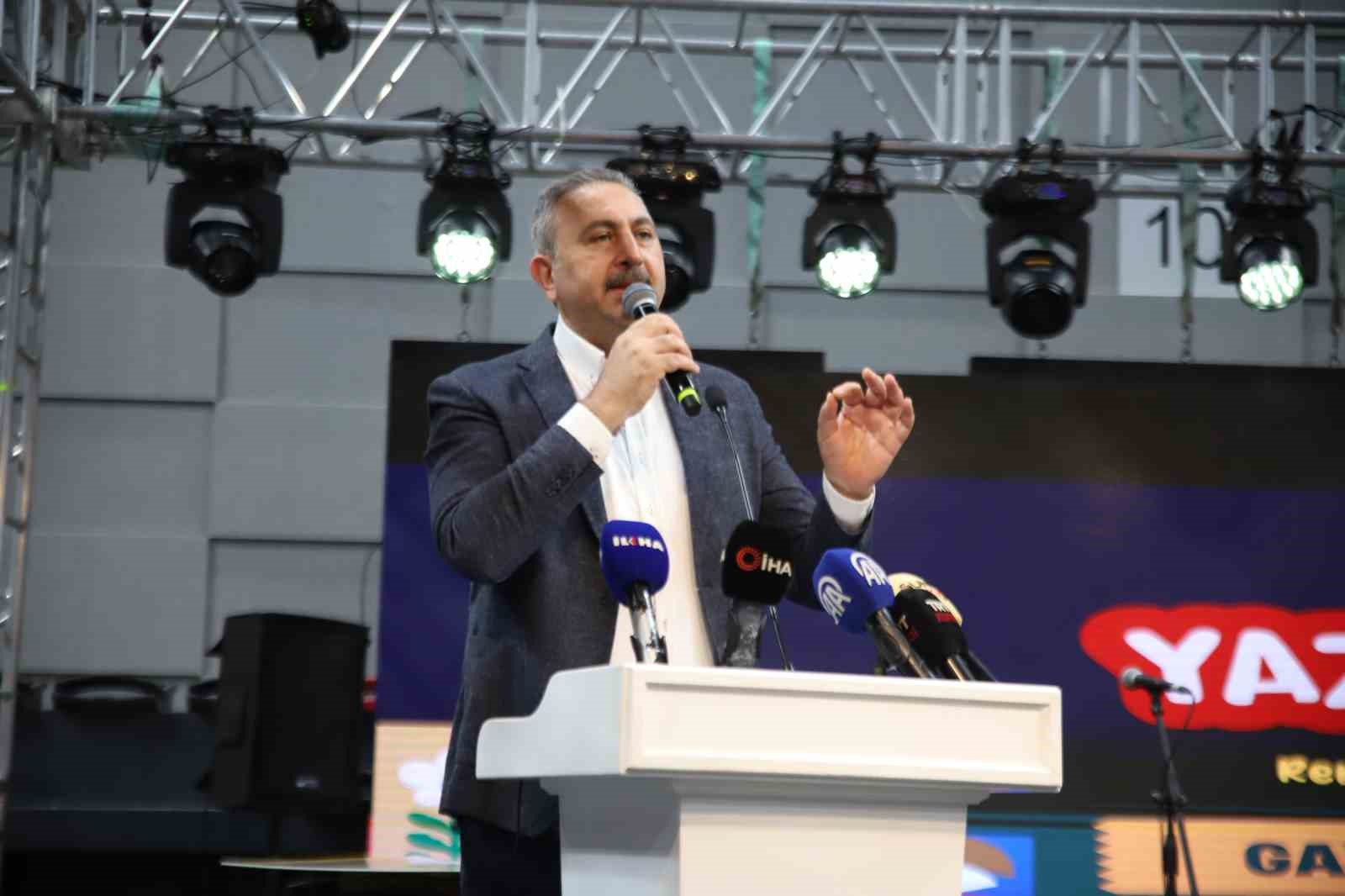 AK PARTİ GRUP BAŞKANVEKİLİ VE GAZİANTEP MİLLETVEKİLİ ABDULHAMİT GÜL
