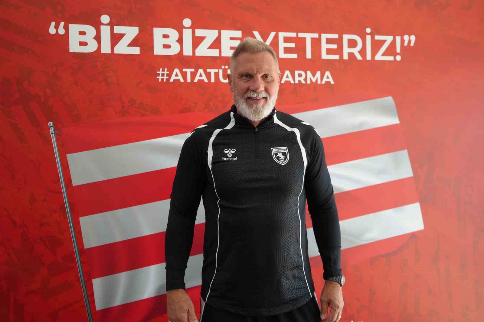SAMSUNSPOR TEKNİK DİREKTÖRÜ THORSTEN FİNK, TRABZONSPOR’UN KADRO KALİTESİ OLARAK KENDİLERİNDEN YÜKSEK OLDUĞUNU ANCAK DERBİLERİN FARKLI GEÇTİĞİNİ SÖYLEDİ.