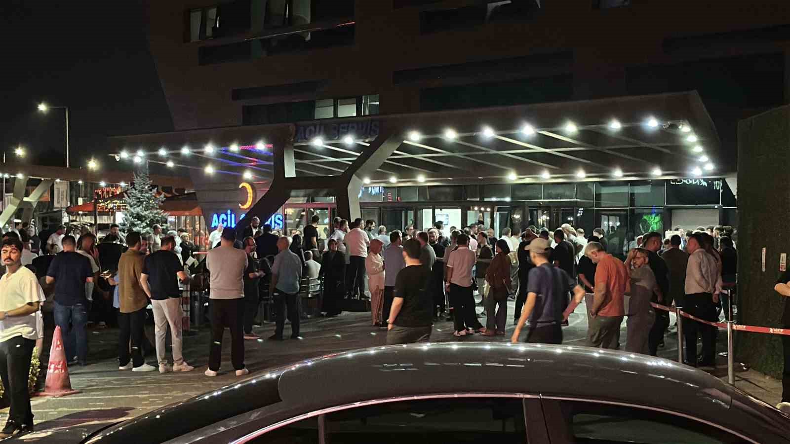 OLAY YERİNDE İLK MÜDAHALESİ YAPILAN DÖNMEZ, KALDIRILDIĞI ÖZEL ADATIP HASTANESİ'NDE HAYATINI KAYBETTİ.