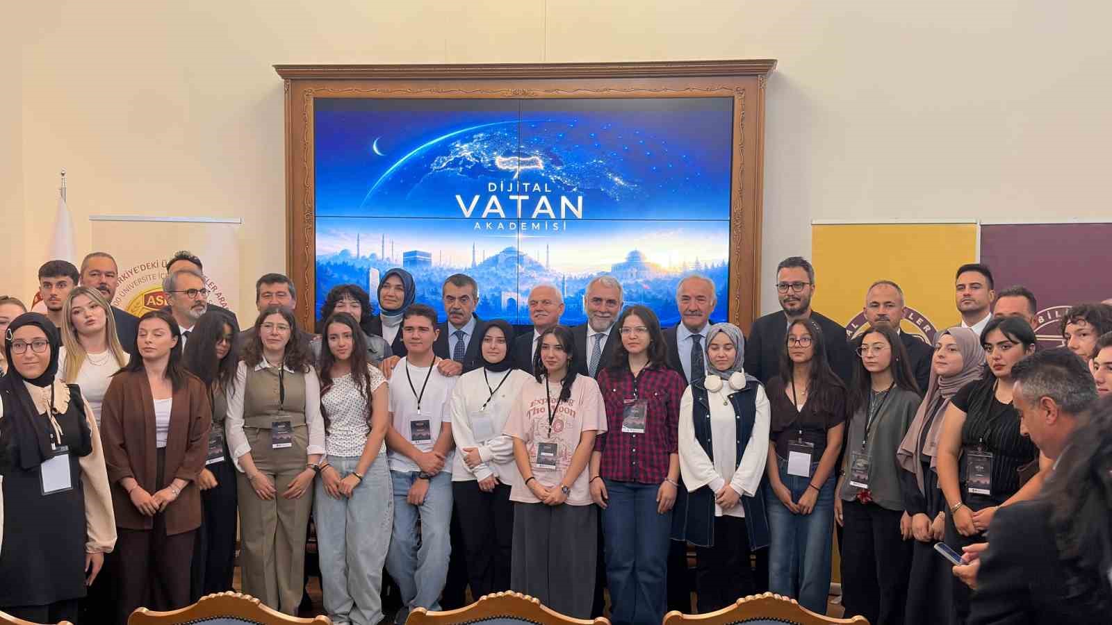 MİLLİ EĞİTİM BAKANI YUSUF TEKİN, ANKARA SOSYAL BİLİMLER ÜNİVERSİTESİ'NDE DÜZENLENEN ‘DİJİTAL VATAN AKADEMİSİ AÇILIŞ DERSİ'NE KATILDI.
