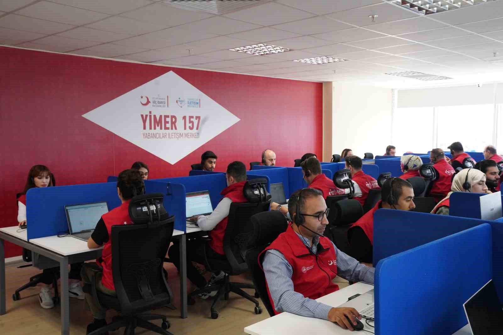 YABANCILAR İLETİŞİM MERKEZİ'NİN (YİMER 157) 11’İNCİ KURULUŞ YIL DÖNÜMÜ DOLASIYLA ÇAĞRI MERKEZİNİ ZİYARET EDEN GÖÇ İDARESİ BAŞKANI MUHAMMET SELAMİ YAZICI, MERKEZİN 11 YILDA 27 MİLYON 713 BİN ÇAĞRIYI KARŞILADIĞINI BİLDİRDİ.
