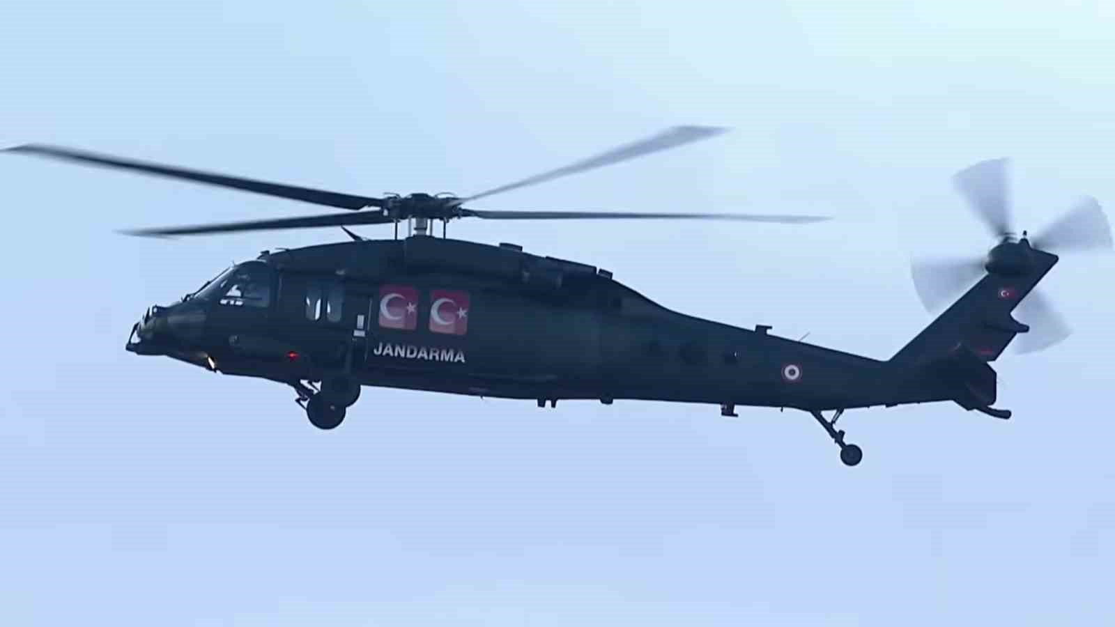 JANDARMA ÇELİK KANATLAR KARŞILIKLI HARMANDALI VE ZEYBEK OYNADI