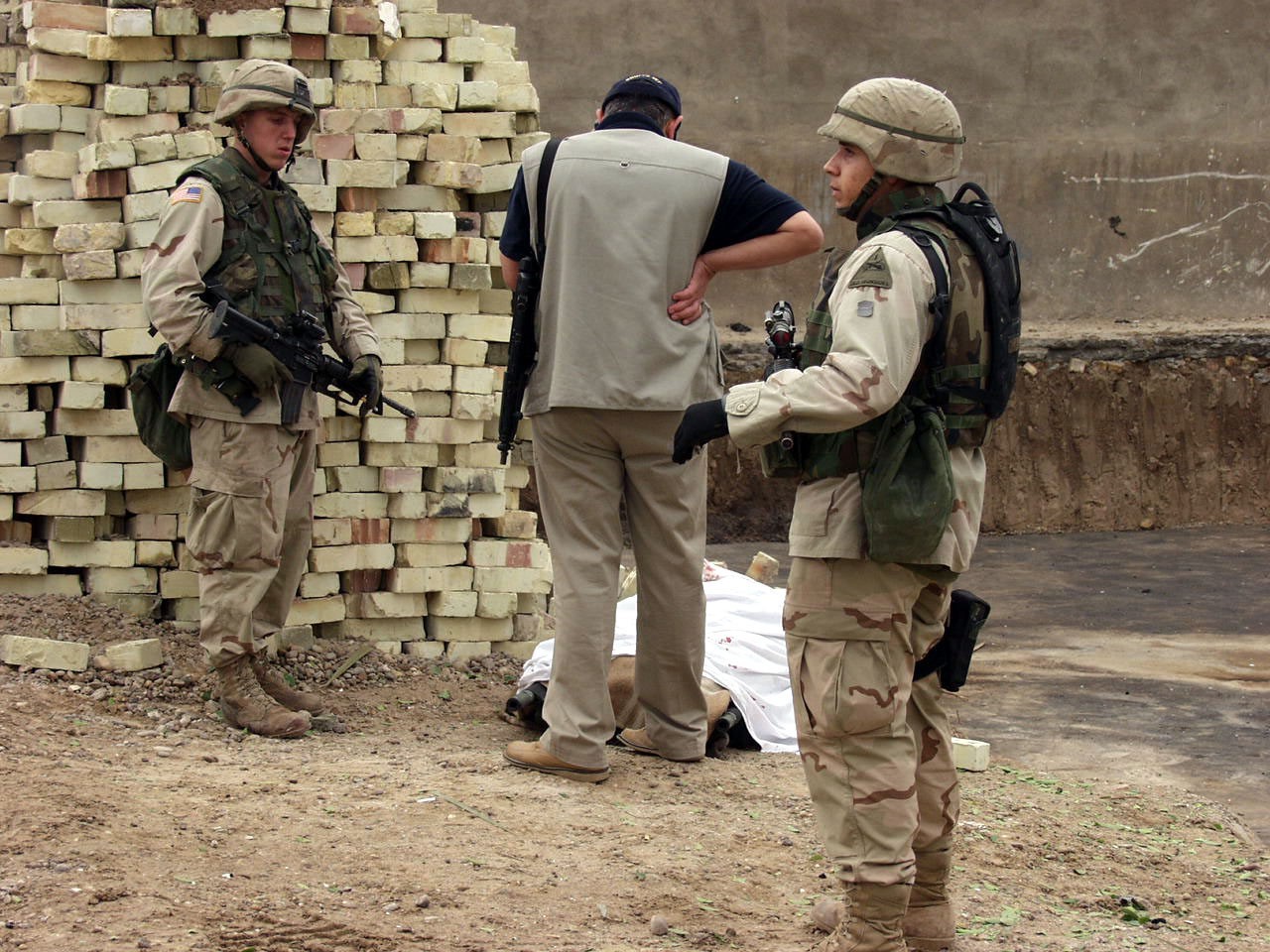 ABD ORDUSU, KİMYASAL SİLAH BULUNDUĞU BAHANESİYLE İŞGAL ETTİĞİ IRAK’TAN 23 YIL SONRA ÇEKİLDİ. AMERİKAN İŞGALİ ÜLKEDE İSYANLAR, TERÖR VE İÇ SAVAŞI TETİKLERKEN, SADECE DOĞRUDAN ÇATIŞMALAR NEDENİYLE EN AZ 200 BİN SİVİL HAYATINI KAYBETTİ.
