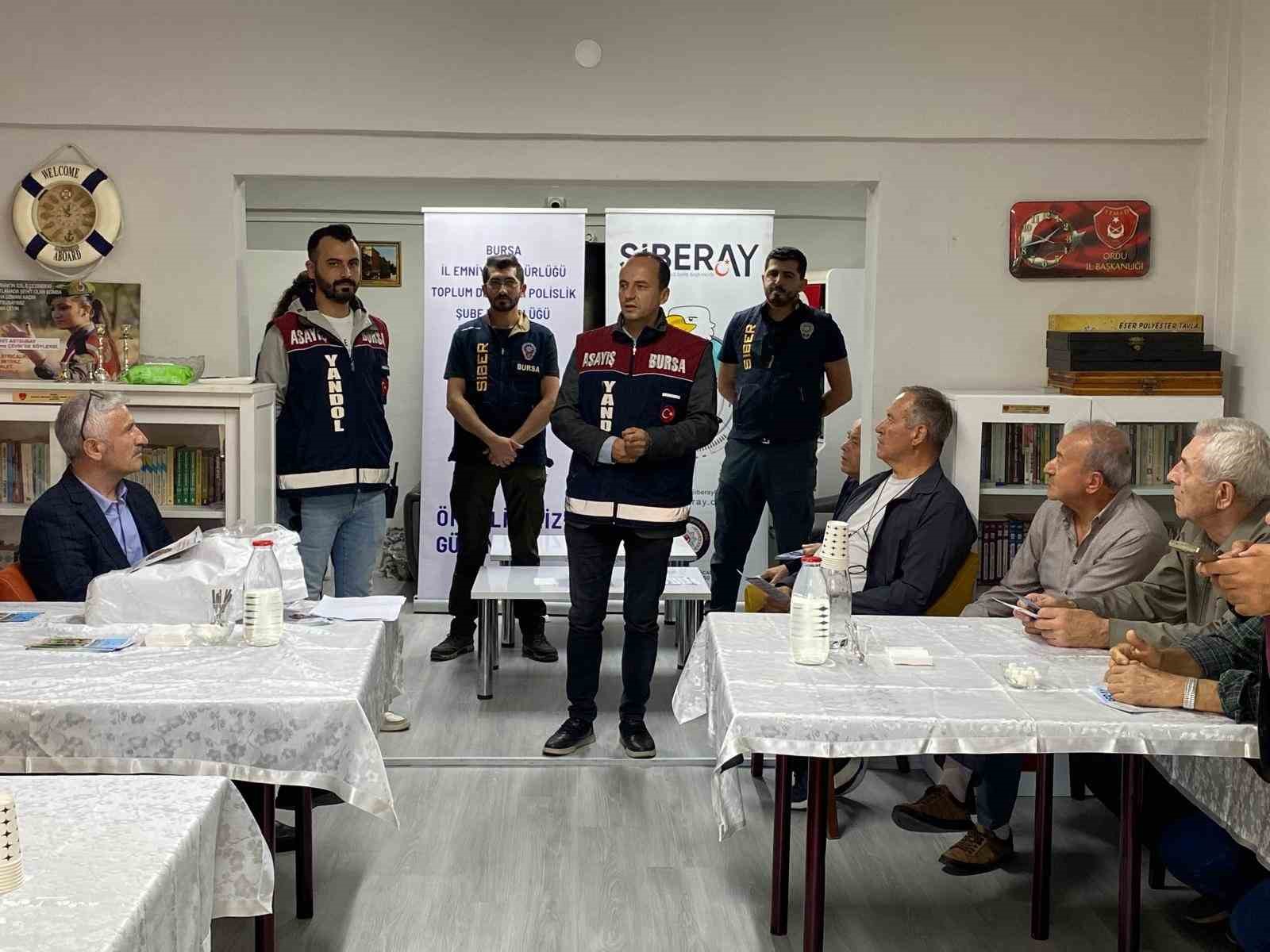 BURSA EMNİYET MÜDÜRLÜĞÜ SİBER SUÇLARLA MÜCADELE ŞUBE MÜDÜRLÜĞÜ TARAFINDAN SİBERAY FARKINDALIK PROGRAMI KAPSAMINDA, TÜRKİYE EMEKLİ ASTSUBAYLAR DERNEĞİ (TEMAD) ÜYESİ YAKLAŞIK 40 VATANDAŞA SİBER SUÇLARLA MÜCADELE KONUSUNDA EĞİTİM VERİLDİ.