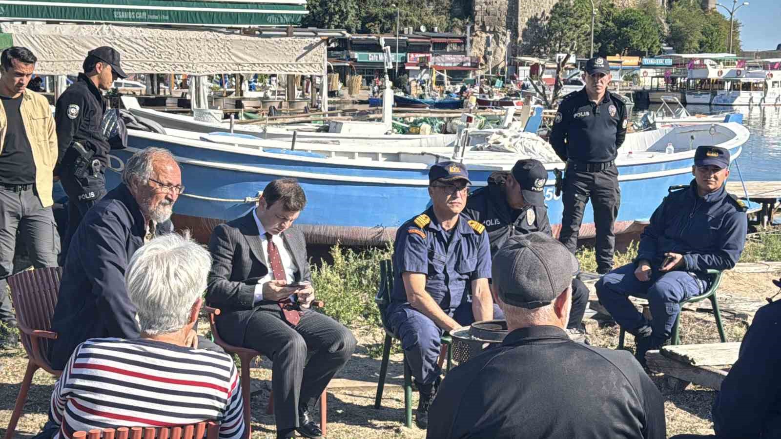 BARTIN’IN AMASRA İLÇESİNDE BALIK TUTMAK İÇİN KENDİ TEKNESİYLE DENİZE AÇILAN 43 YAŞINDAKİ MADEN İŞÇİSİ İLKER MIZRAP’TAN, EŞİNE GÖNDERDİĞİ "BALIKLARI TUTTUM, GELİYORUM" MESAJININ ARDINDAN BİR DAHA HABER ALINAMADI.
