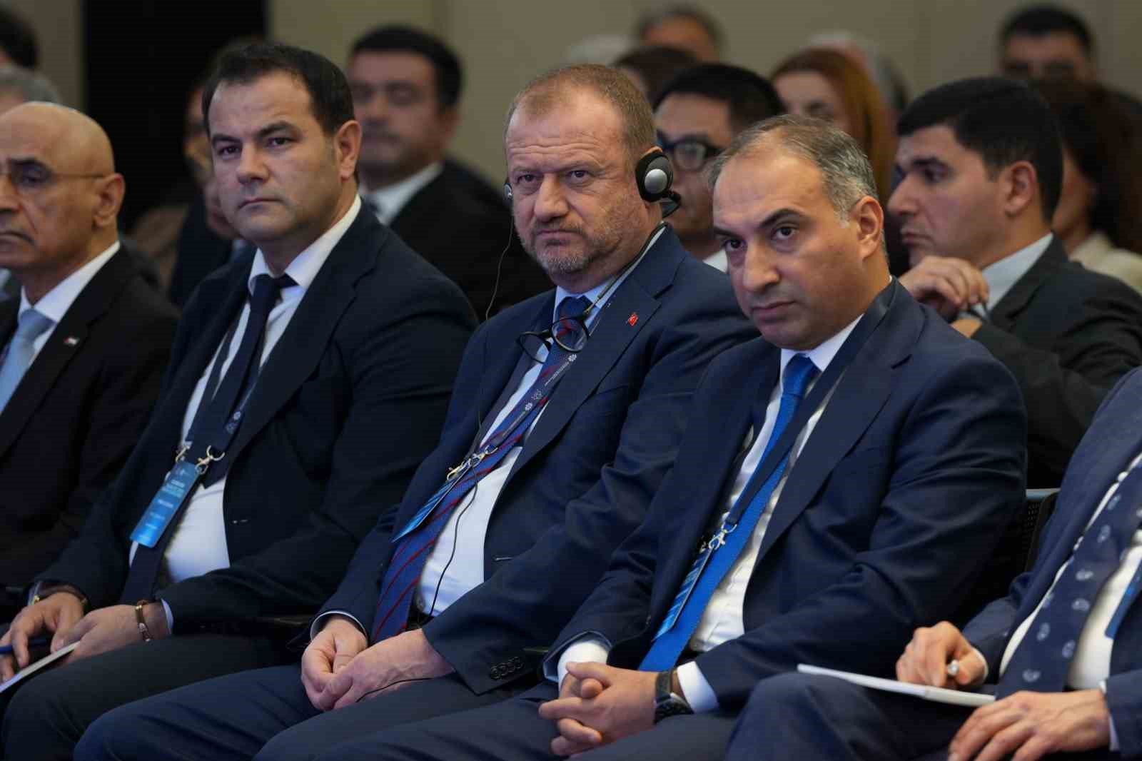 RADYO VE TELEVİZYON ÜST KURULU (RTÜK) BAŞKANI MEHMET DANİŞ, AZERBAYCAN’IN BAŞKENTİ BAKÜ’DE ‘KUTUPLAŞMIŞ DÜNYADA MEDYA ARACILIĞIYLA GÜVEN İNŞASI’ TEMASIYLA DÜZENLENEN BİRİNCİ CICA MEDYA FORUMU’NA KATILDI.