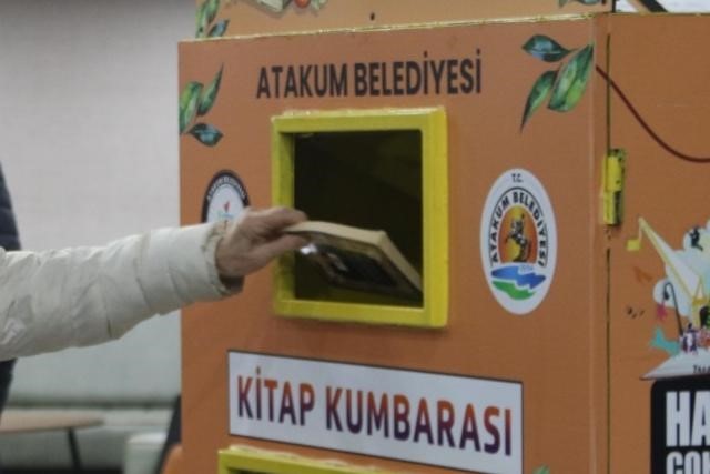 SAMSUN’UN ATAKUM BELEDİYESİ TARAFINDAN HAYATA GEÇİRİLEN ‘KİTABIN BİLETİN OLSUN’ KAMPANYASINDA BUGÜNE KADAR 10 BİNİN ÜZERİNDE KİTAP TOPLANDI. BU YIL DA SÜREN KAMPANYA KIRSAL MAHALLELERDE KURULACAK YENİ KÜTÜPHANELERLE BÜYÜMEYE DEVAM EDECEK.