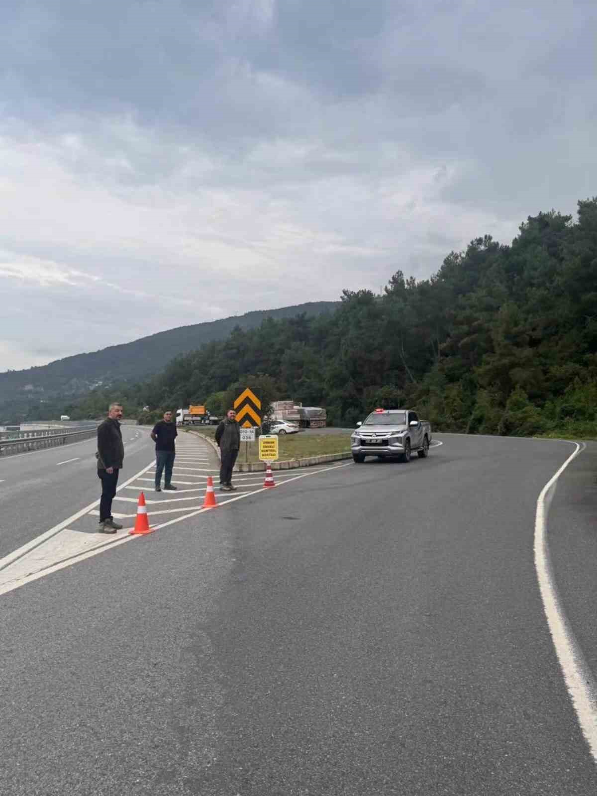 SİNOP ORMAN BÖLGE MÜDÜRLÜĞÜ’NE BAĞLI GERZE ORMAN İŞLETME MÜDÜRLÜĞÜ EKİPLERİ, ORMAN SUÇLARINI ÖNLEMEK VE YASA DIŞI FAALİYETLERİN ÖNÜNE GEÇMEK AMACIYLA DENETİMLERİNİ 7 GÜN 24 SAAT ARALIKSIZ SÜRDÜRÜYOR.