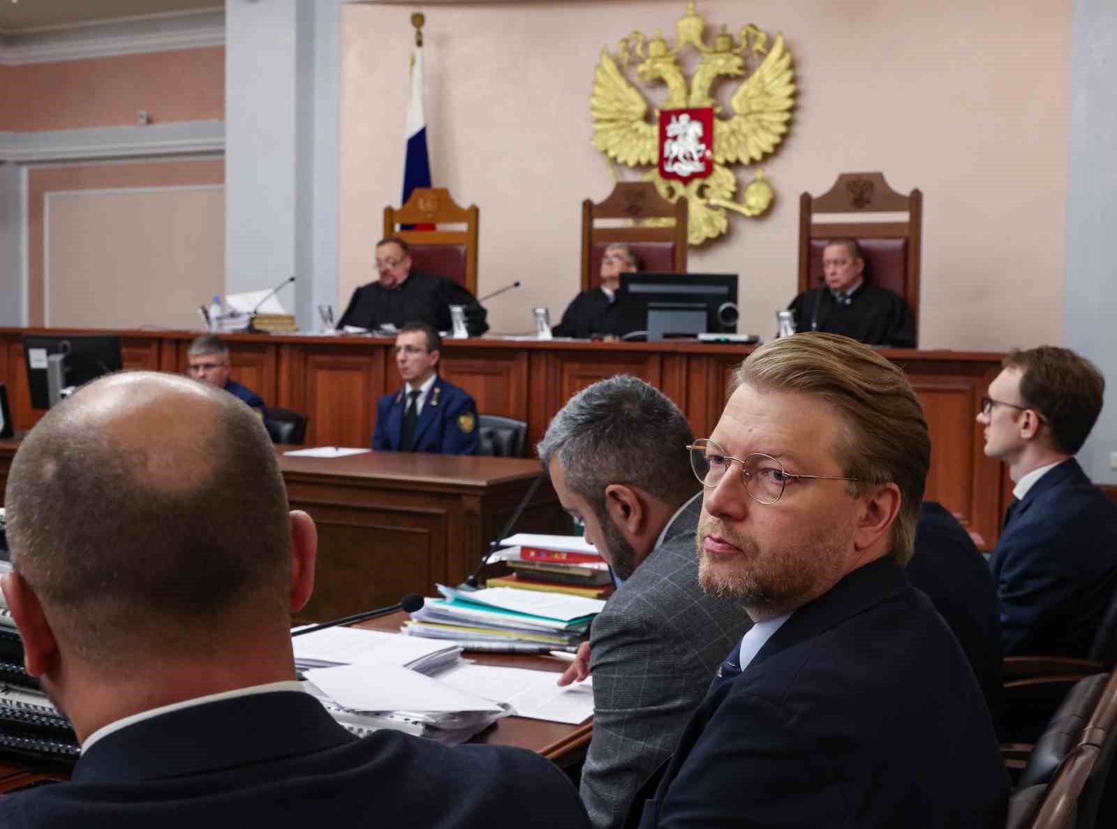 RUSYA’DA YÜKSEK MAHKEME, UKRAYNA’DAKİ SAVAŞA KARŞI TUTUMUYLA BİLİNEN MUHALİF YABLOKO PARTİSİ’NİN GELECEK AY DÜZENLENMESİ BEKLENEN PARLAMENTO SEÇİMLERİNE KATILMASINI ENGELLEYEN KARARA YÖNELİK İTİRAZINI REDDETTİ.