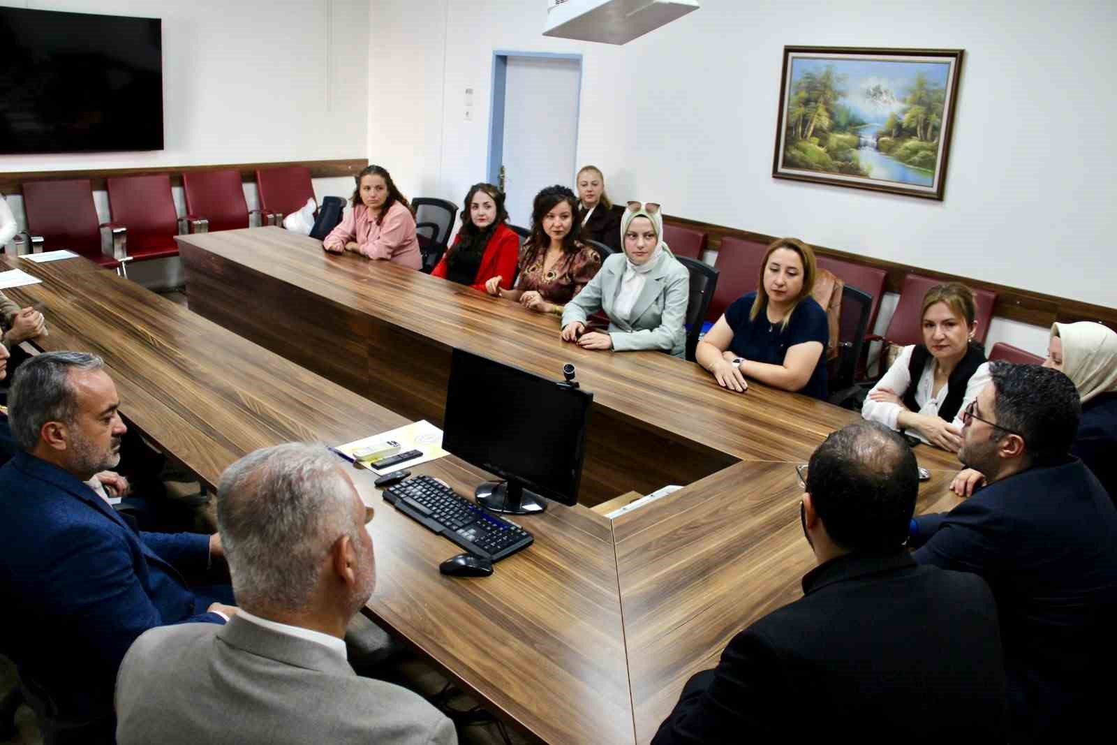KAYSERİ DEVLET HASTANESİ'NE BAĞLI SAFFET ARSLAN PALYATİF BAKIM MERKEZİ BÜNYESİNDE, 05-23 EKİM 2026 TARİHLERİ ARASINDA DÜZENLENEN PALYATİF BAKIM HEMŞİRELİĞİ SERTİFİKALI EĞİTİM PROGRAMI, GERÇEKLEŞTİRİLEN SERTİFİKA TÖRENİYLE SONA ERDİ.