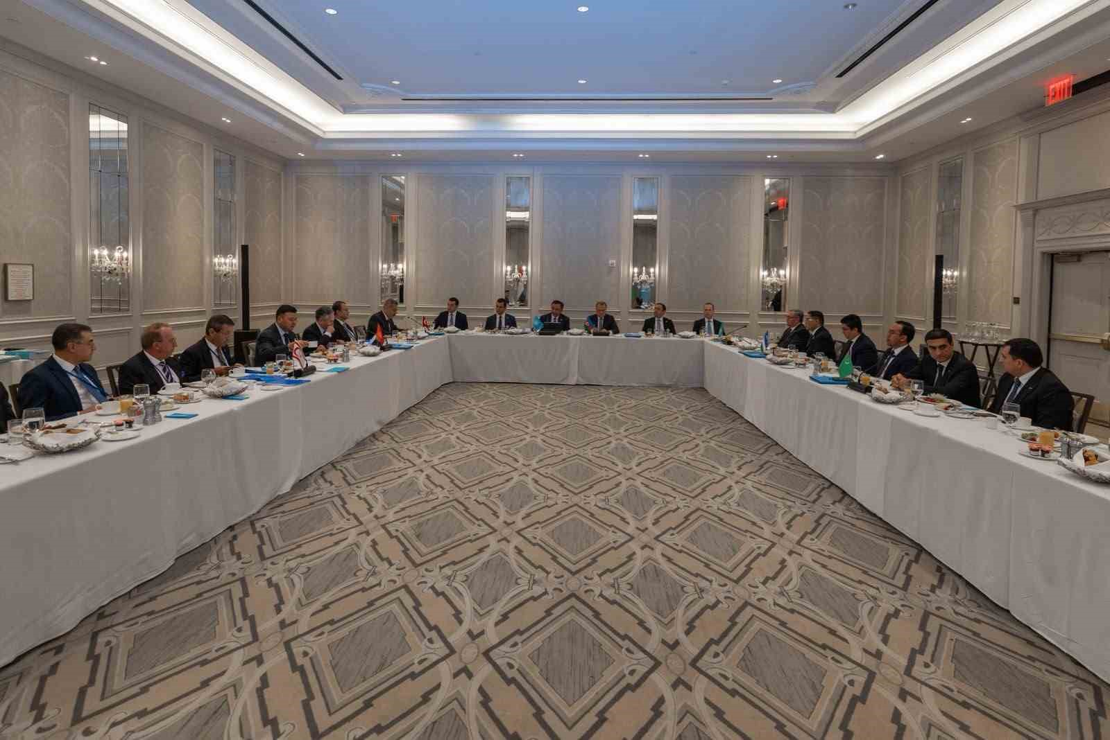 DIŞİŞLERİ BAKANI HAKAN FİDAN, NEW YORK'TA TÜRK DEVLETLERİ TEŞKİLATI (TDT) DIŞİŞLERİ BAKANLARI KONSEYİ GAYRİRESMİ TOPLANTISI’NA KATILDI.