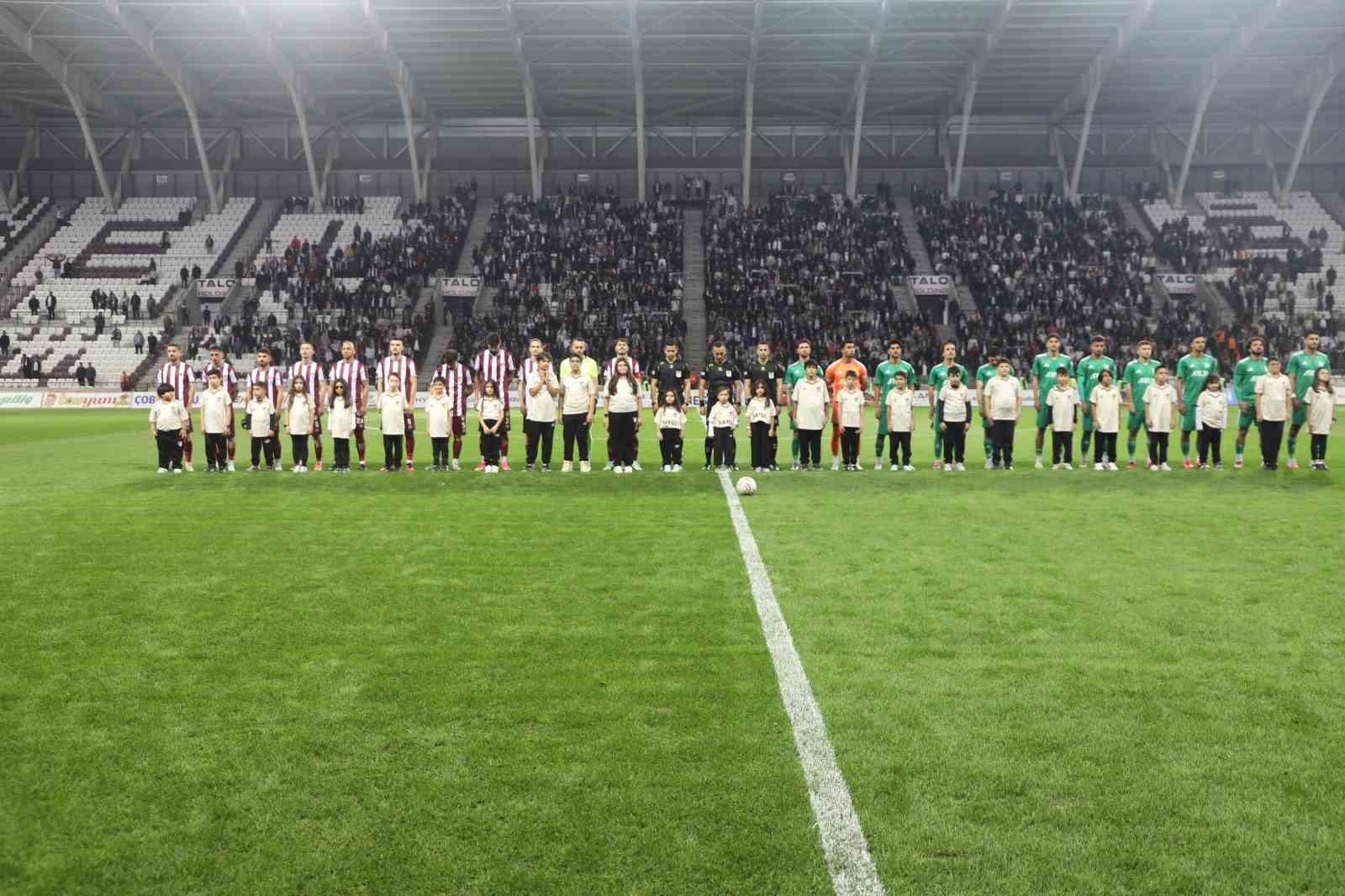 NESİNE 2. LİG: ELAZIĞSPOR: 3 – ARNAVUTKÖY BELEDİYESPOR: 0