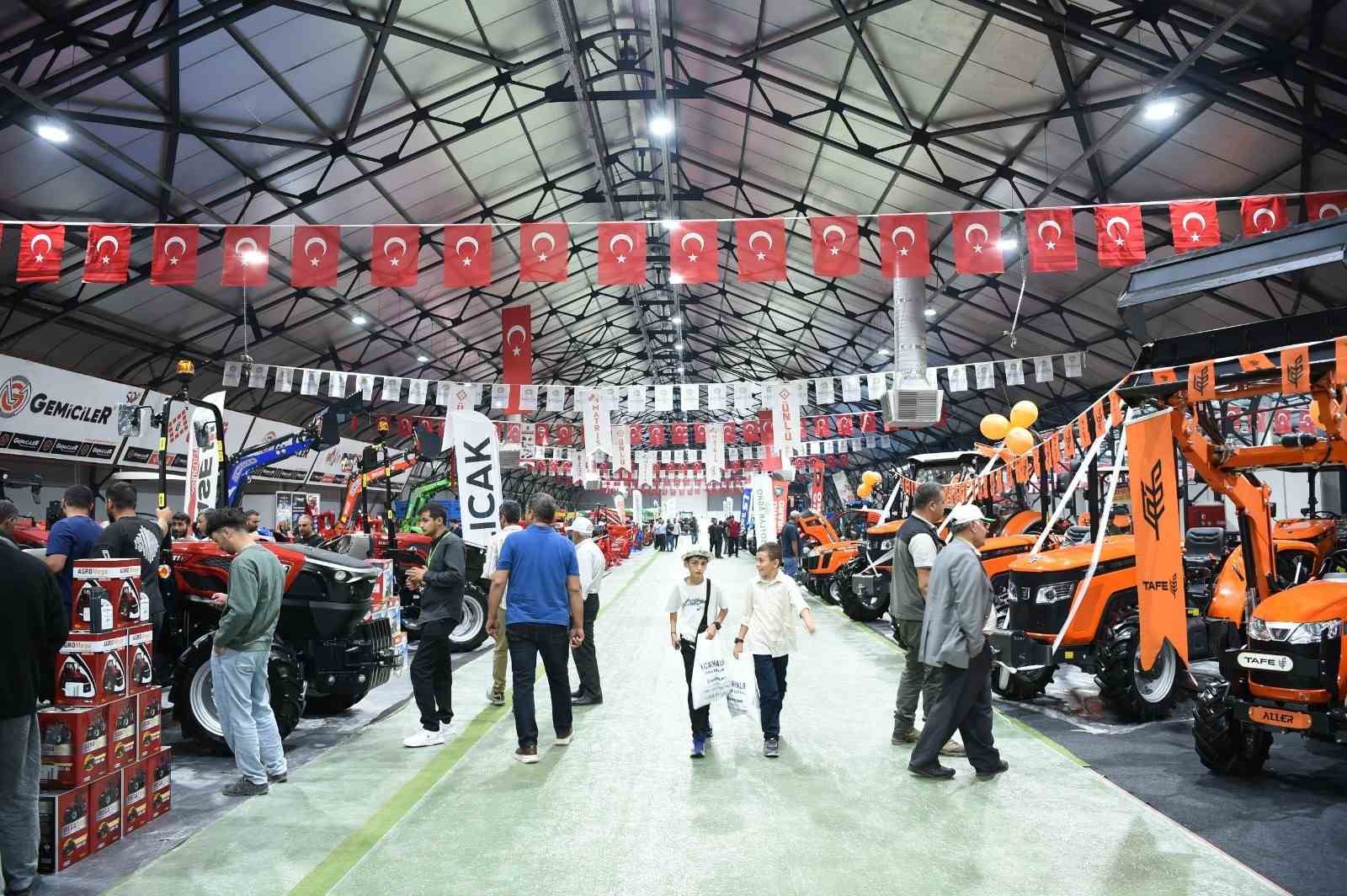 MALATYA’DA 7 YIL ARADAN SONRA TARIM FUARI KAPILANI YENİDEN AÇTI