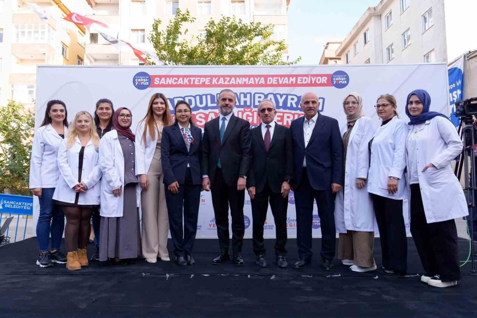 SANCAKTEPE BELEDİYESİ, İLÇEDEKİ SAĞLIK YATIRIMLARINA BİR YENİSİNİ DAHA EKLEYEREK EYÜP SULTAN MAHALLESİ'NDE YAPIMI TAMAMLANAN ABDULLAH BAYRAM AİLE SAĞLIĞI MERKEZİ'Nİ TÖRENLE HİZMETE AÇTI.