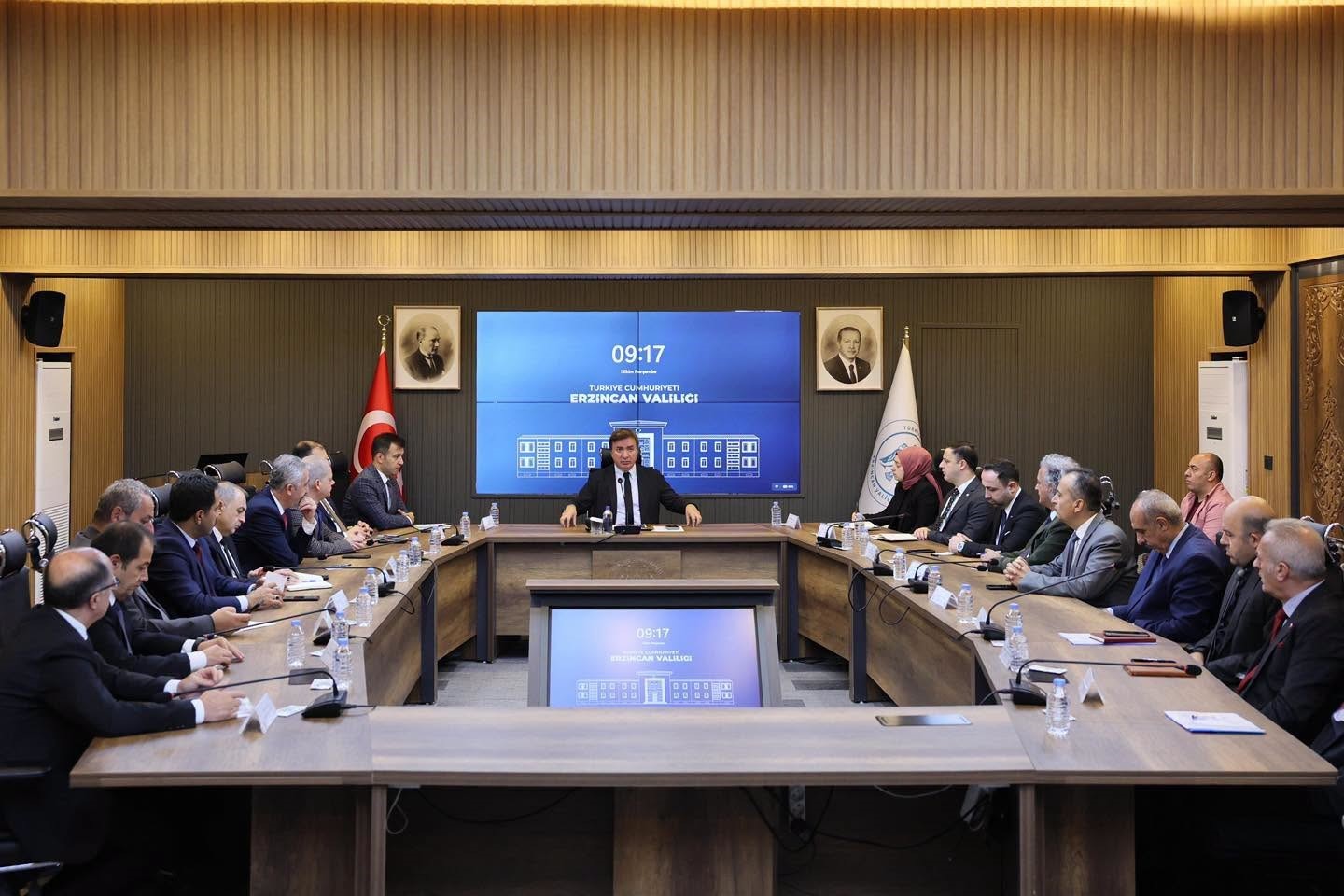 ERZİNCAN'DA 35. BİRİM AMİRLERİ TOPLANTISI YAPILDI