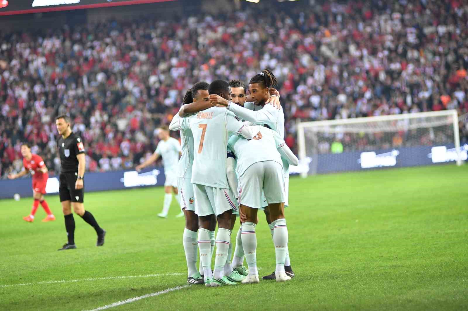 TÜRKİYE A MİLLİ FUTBOL TAKIMI, UEFA ULUSLAR A LİGİ 1. GRUP İLK MAÇINDA KOCAELİ'NDE FRANSA'YA 1-0 MAĞLUP OLDU.