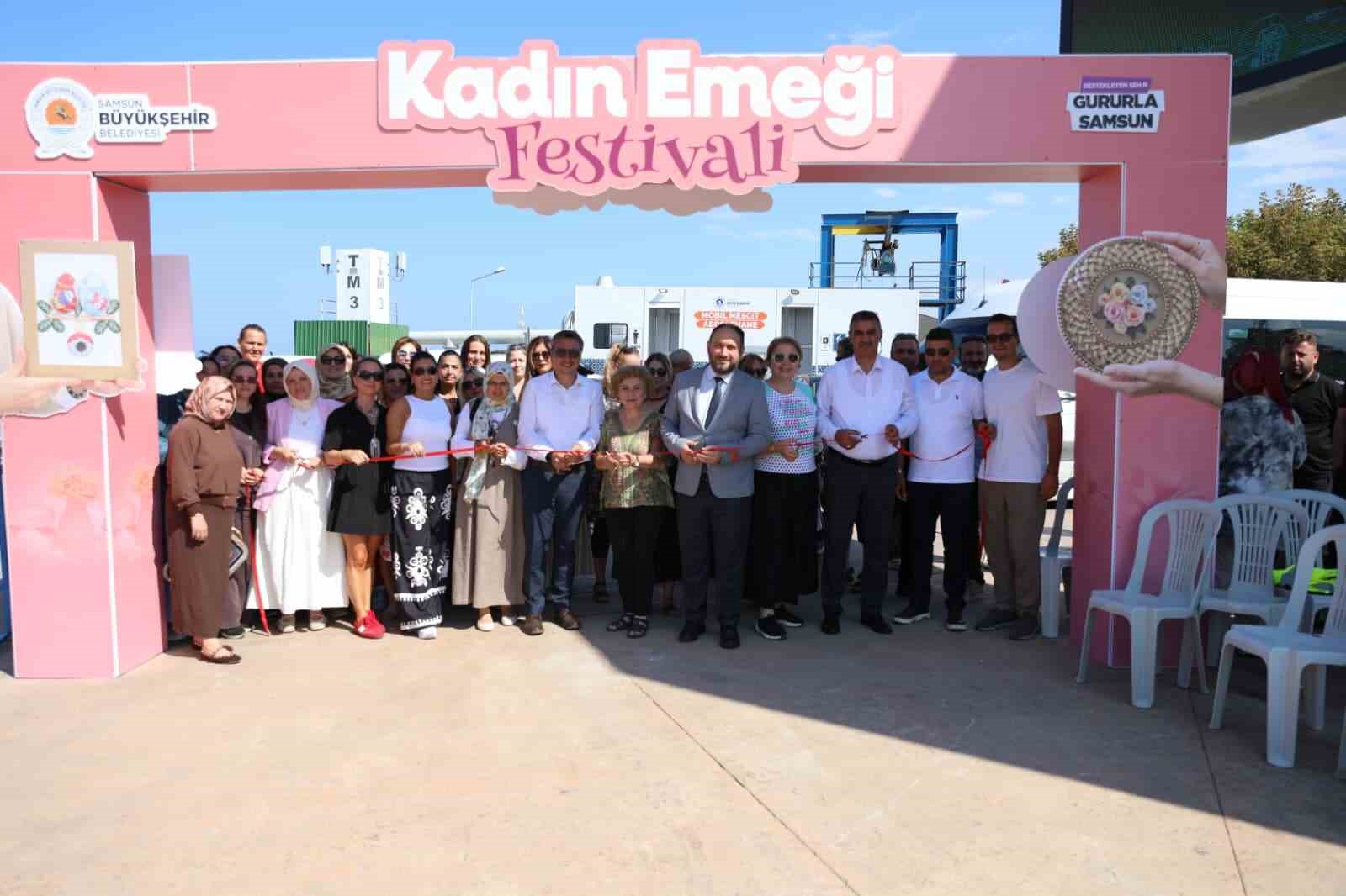 SAMSUN BÜYÜKŞEHİR BELEDİYESİ TARAFINDAN KADINLARIN ÜRETİME KATILIMINI DESTEKLEMEK VE KADIN EMEĞİNİ DAHA GÖRÜNÜR HALE GETİRMEK AMACIYLA DÜZENLENEN KADIN EMEĞİ FESTİVALİ BAŞLADI.