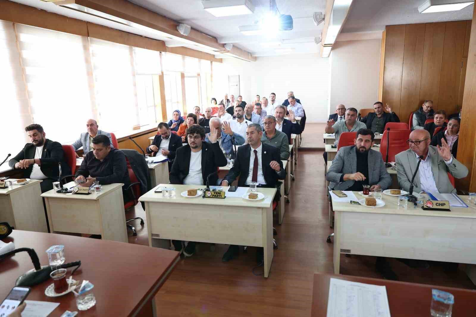 MERKEZEFENDİ BELEDİYE MECLİSİ’NİN EKİM AYI TOPLANTISINDA YAPILAN GÖRÜŞMELER SONUCUNDA 2027 YILI TAHMİNİ BÜTÇESİ, 4 MİLYAR 650 MİLYON TL OLDU. MERKEZEFENDİ BELEDİYE BAŞKANI ŞENİZ DOĞAN, "İLÇEMİZE VE HEMŞEHRİLERİMİZE EN İYİ ŞEKİLDE HİZMET ETMEK İÇİN HAZIRLANAN 2027 YILI BÜTÇEMİZ HAYIRLI OLSUN" DEDİ.