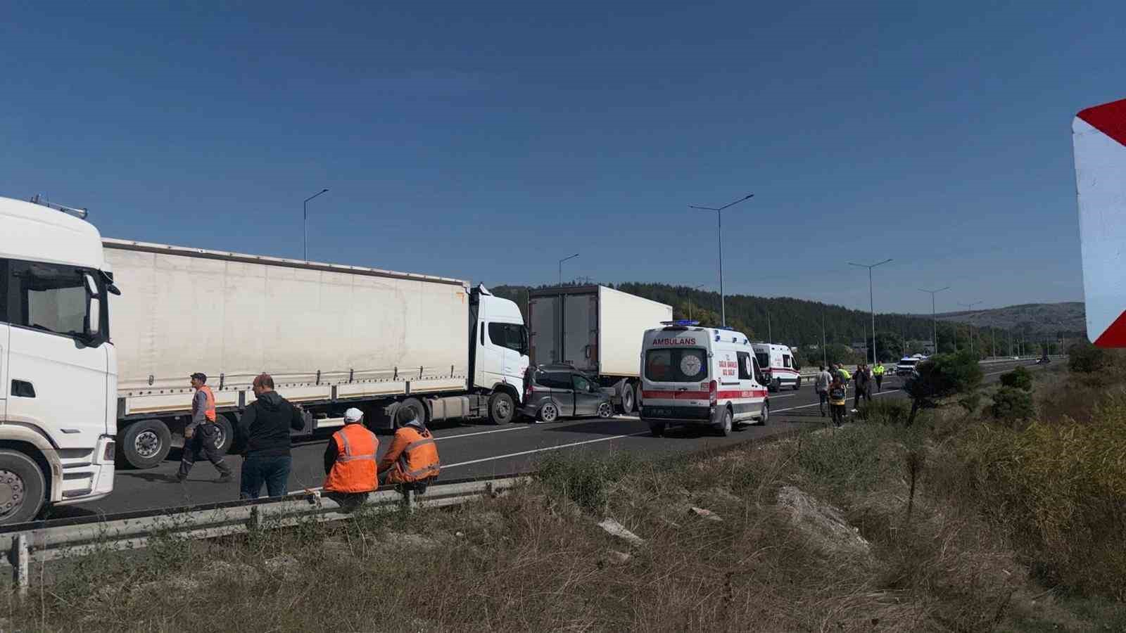 BİLECİK’TE ZİNCİRLEME TRAFİK KAZASI: 1 YARALI