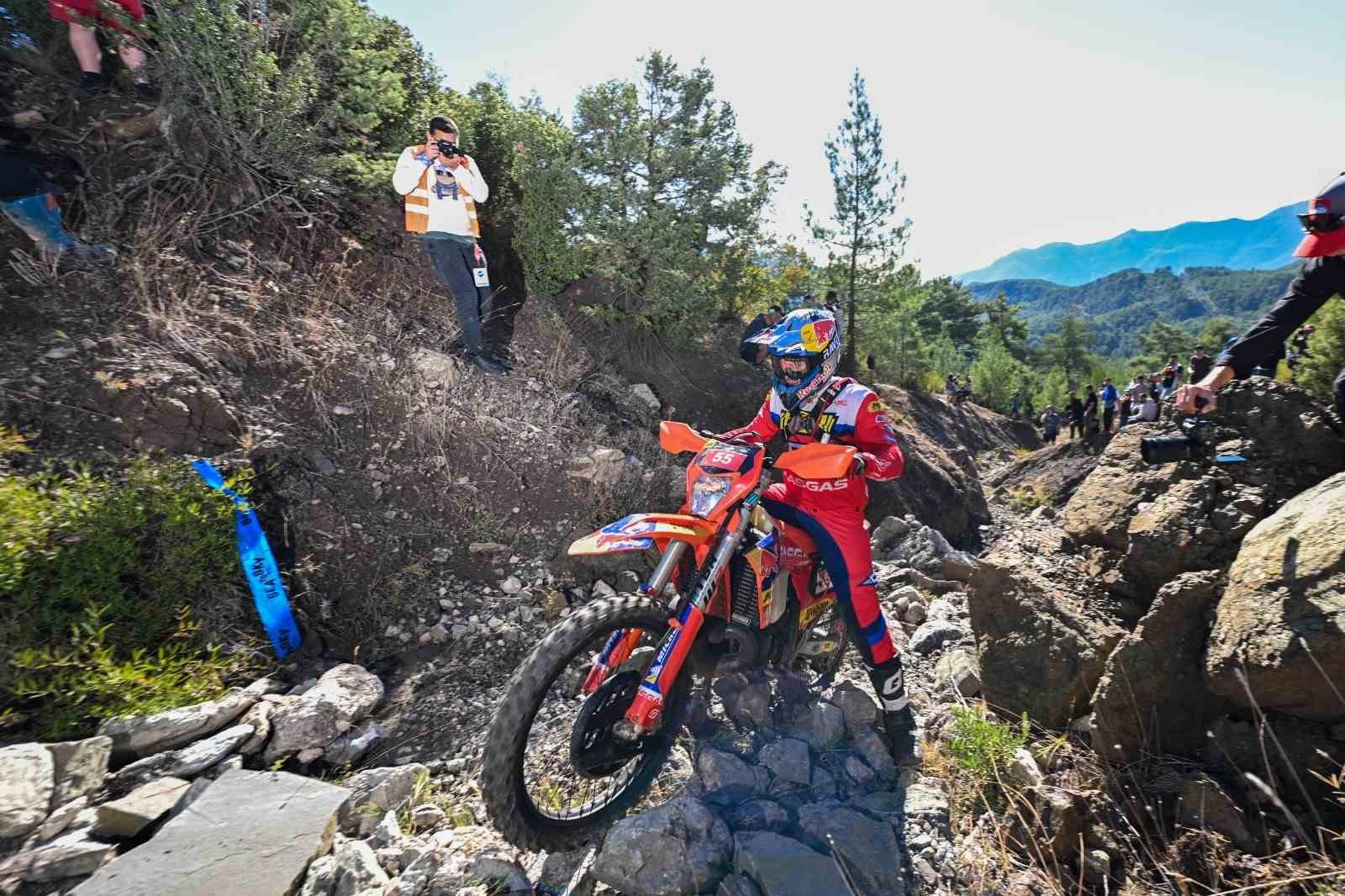 DENİZDEN ZİRVEYE UZANAN BENZERSİZ PARKURUYLA HARD ENDURO DÜNYASININ DİKKAT ÇEKEN ORGANİZASYONLARINDAN SEA TO SKY, 7-10 EKİM 2026 TARİHLERİNDE ANTALYA’NIN KEMER İLÇESİNDE DÜNYANIN ÖNDE GELEN SPORCULARINI AĞIRLAYACAK.