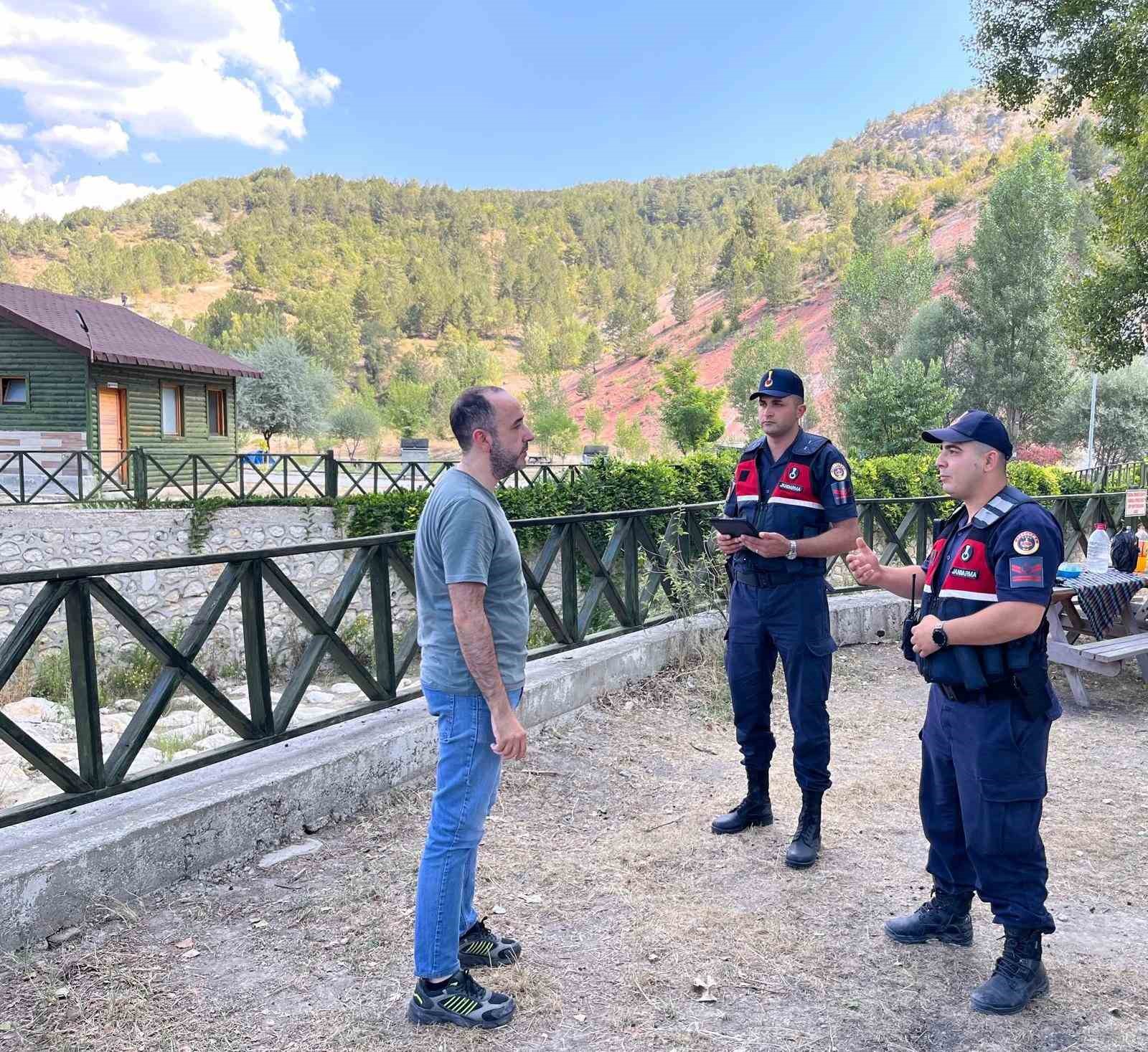 BİLECİK’TE JANDARMADAN DOLANDIRICILIK UYARISI