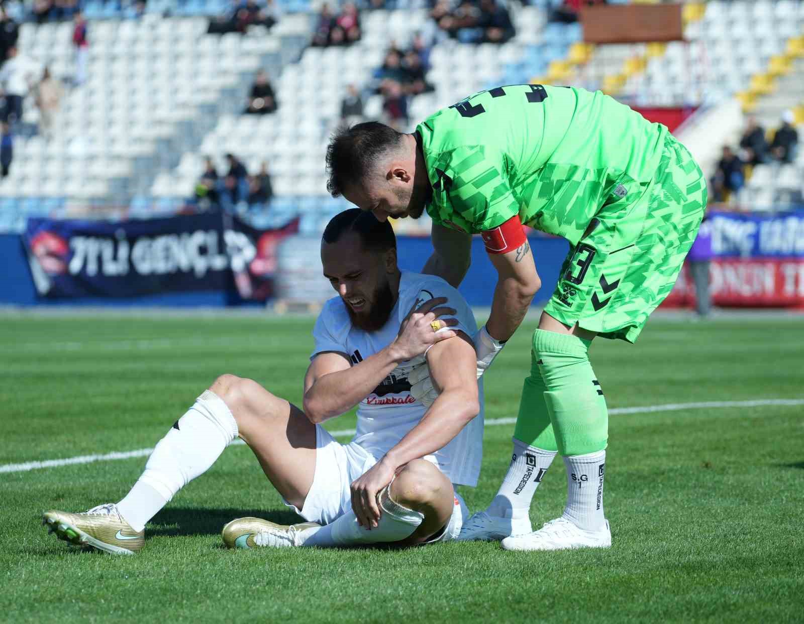 TFF 3. LİG 3. GRUP'TA MÜCADELE EDEN KIRIKKALE FK, SAHASINDA YENİ MERSİN İDMANYURDU'NU 3-0 MAĞLUP EDEREK SEZONUN İLK GALİBİYETİNİ ALDI.