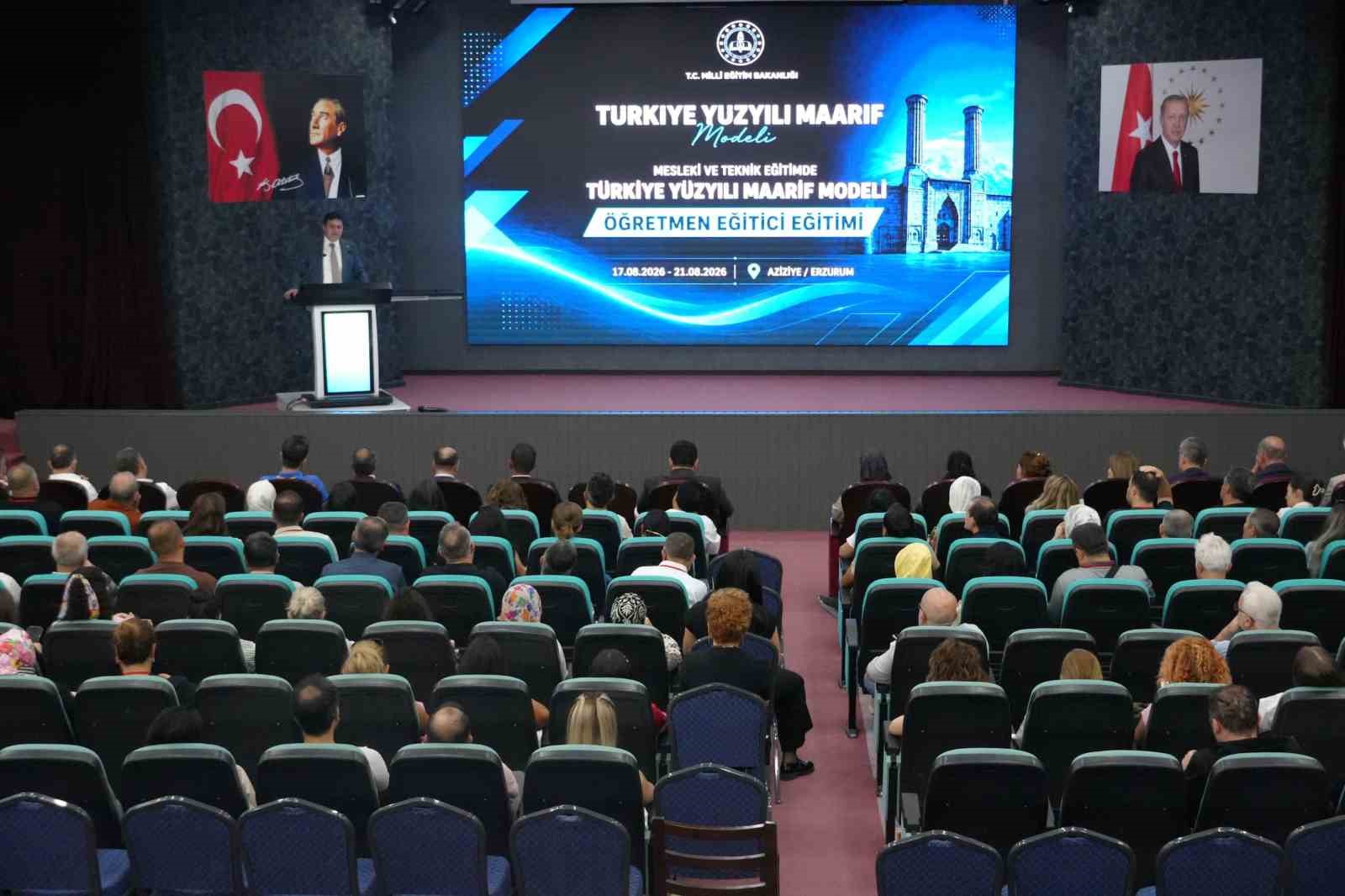 17-21 AĞUSTOS 2026 TARİHLERİ ARASINDA GERÇEKLEŞTİRİLEN MESLEKİ VE TEKNİK EĞİTİMDE TÜRKİYE YÜZYILI MAARİF MODELİ ÖĞRETMEN EĞİTİCİ EĞİTİMİ, ERZURUM MİLLÎ EĞİTİM AKADEMİSİ NENEHATUN KONFERANS SALONU’NDA, MESLEKÎ VE TEKNİK EĞİTİM GENEL MÜDÜRÜ SALİH KAYGUSUZ’UN KATILIMIYLA DEVAM ETTİ.