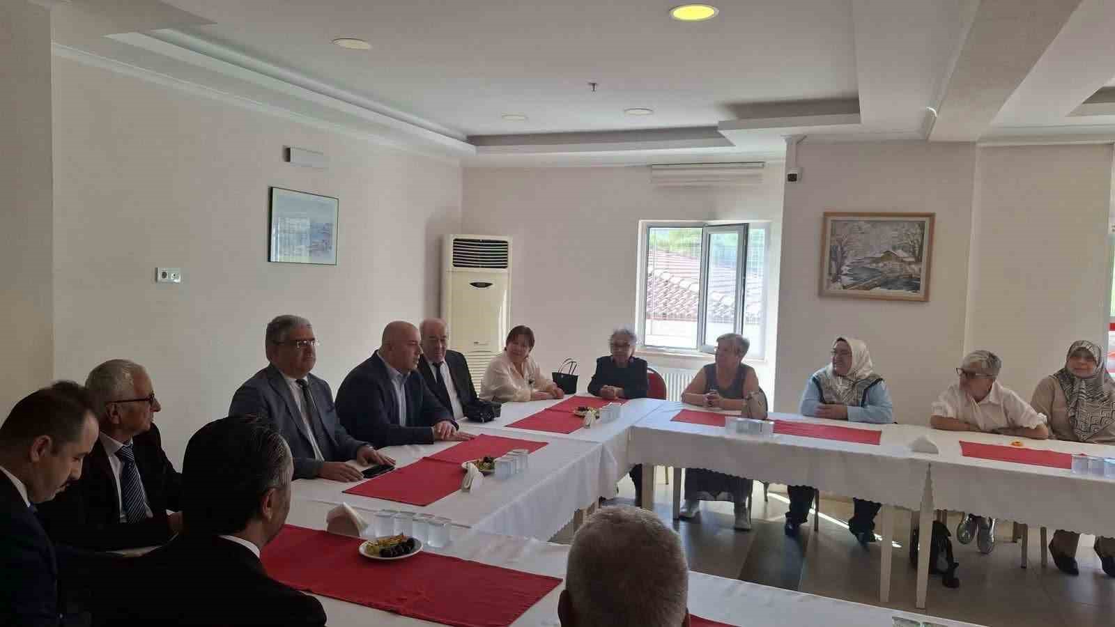 MUĞLA’DA 1 EKİM DÜNYA YAŞLILAR GÜNÜ HUZUREVİNDE KUTLANDI