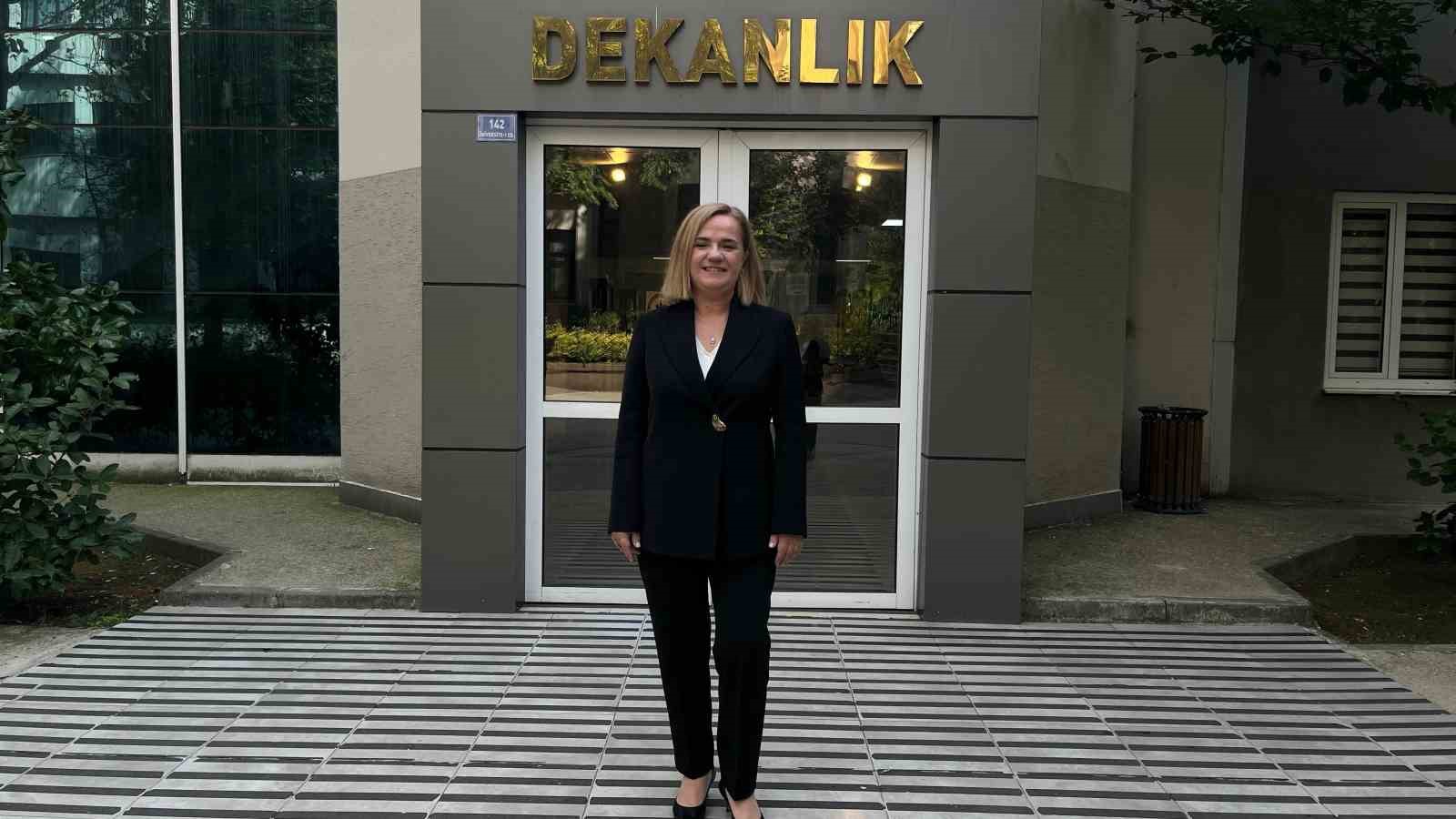 BUÜ İKTİSADİ VE İDARİ BİLİMLER FAKÜLTESİ İŞLETME BÖLÜMÜ ÖĞRETİM ÜYESİ PROF. DR. AYLİN POROY ARSOY