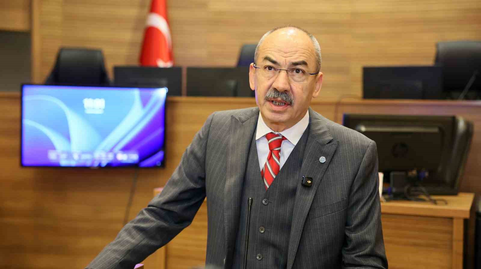 KAYSERİ TİCARET ODASI (KTO) ORGAN SEÇİMLERİNİN ARDINDAN YENİDEN SEÇİLEN YÖNETİM KURULU BAŞKANI ÖMER GÜLSOY, MECLİS BAŞKANI CENGİZ HAKAN ARSLAN, MECLİS VE KOMİTE ÜYELERİ, KOCASİNAN 1. İLÇE SEÇİM KURULU’NDAN MAZBATALARINI TÖRENLE TESLİM ALDI.