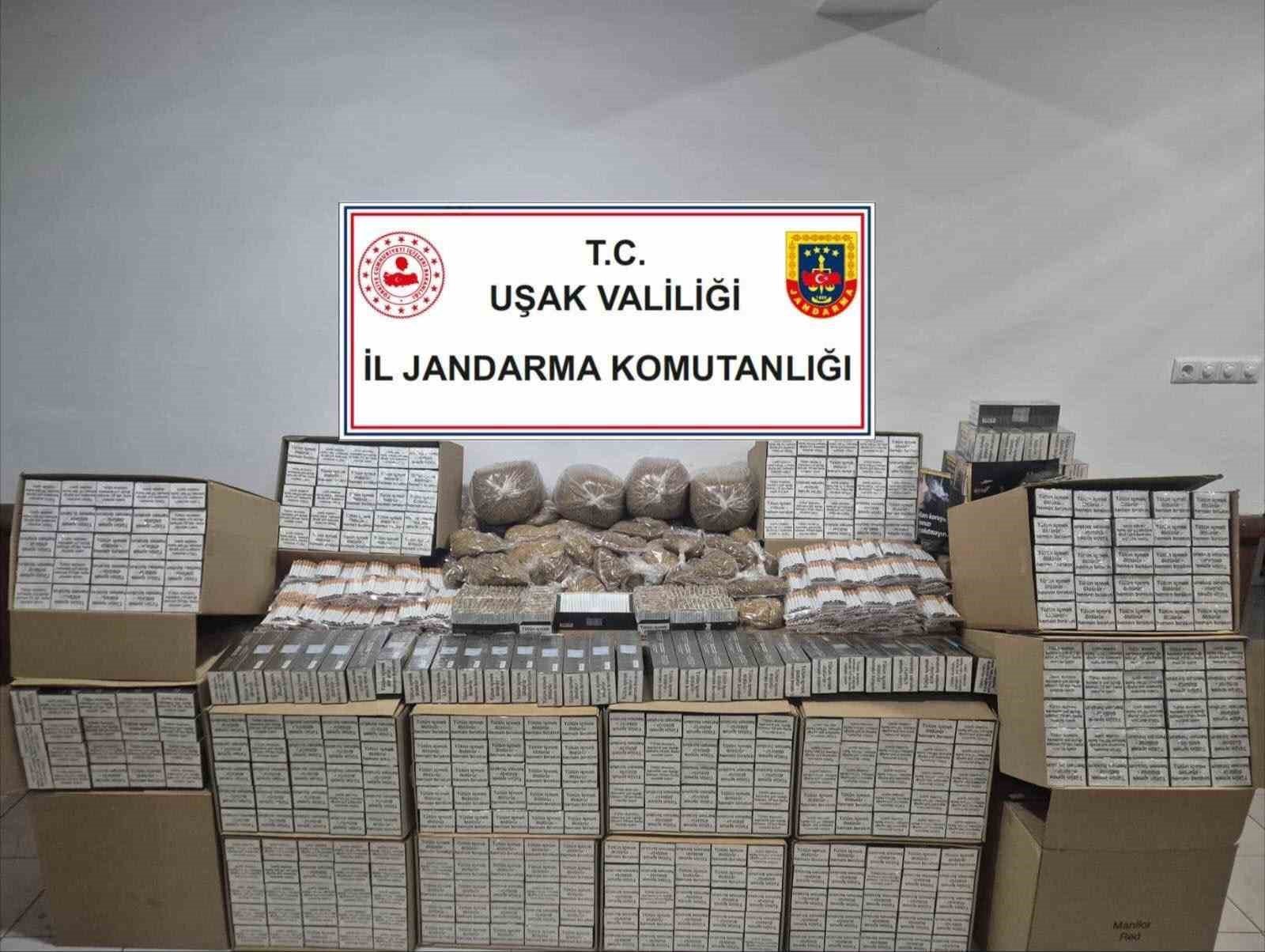 UŞAK’IN SİVASLI VE BANAZ İLÇELERİNDE JANDARMA EKİPLERİNCE DÜZENLENEN OPERASYONLARDA ÇOK SAYIDA KAÇAK MAKARON, TÜTÜN VE UYUŞTURUCU MADDE ELE GEÇİRİLDİ.