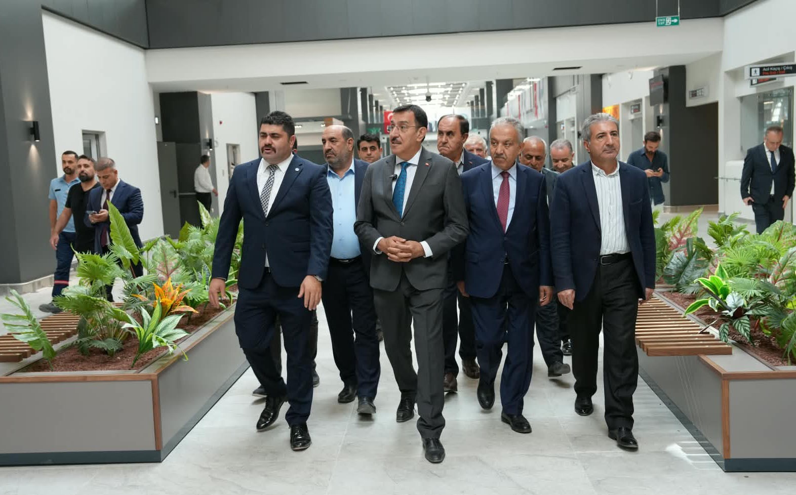 AK PARTİ MALATYA MİLLETVEKİLİ BÜLENT TÜFENKCİ HAVALİMANINDA İNCELEMELERDE BULUNDU
